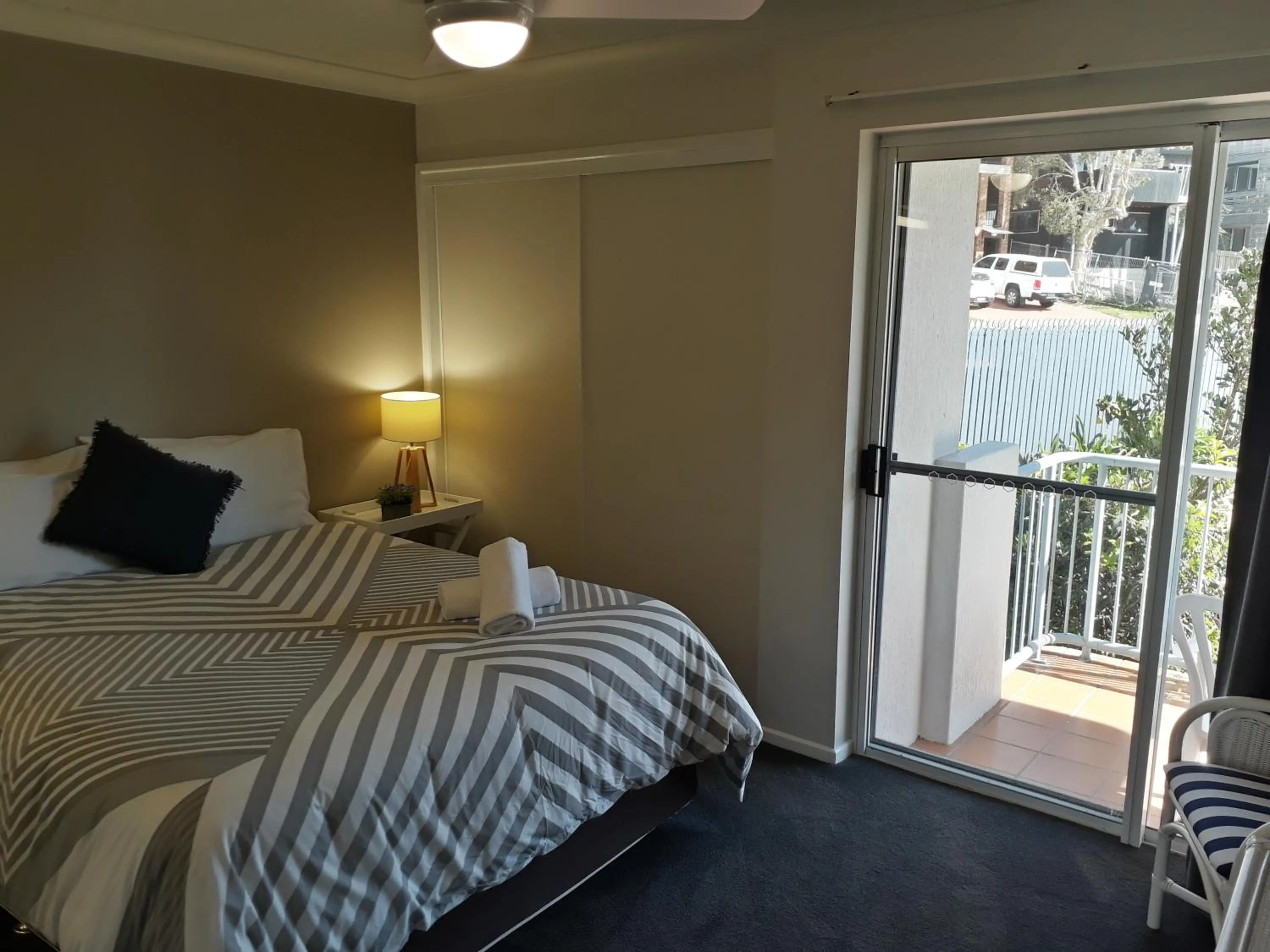 Bedroom, Bed in Pandanus Coolum Beach