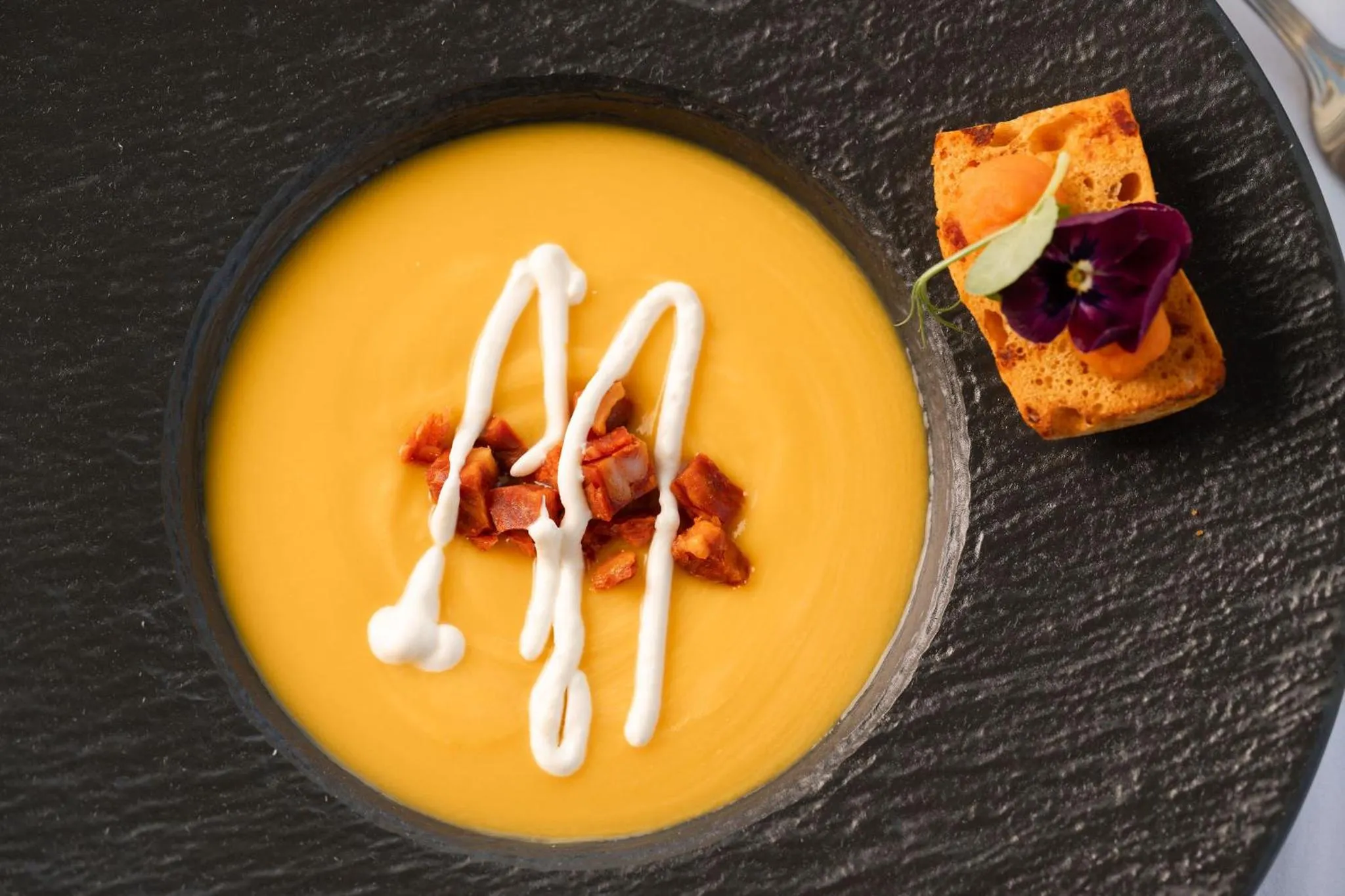 Restaurant/places to eat in Manor House Country Hotel