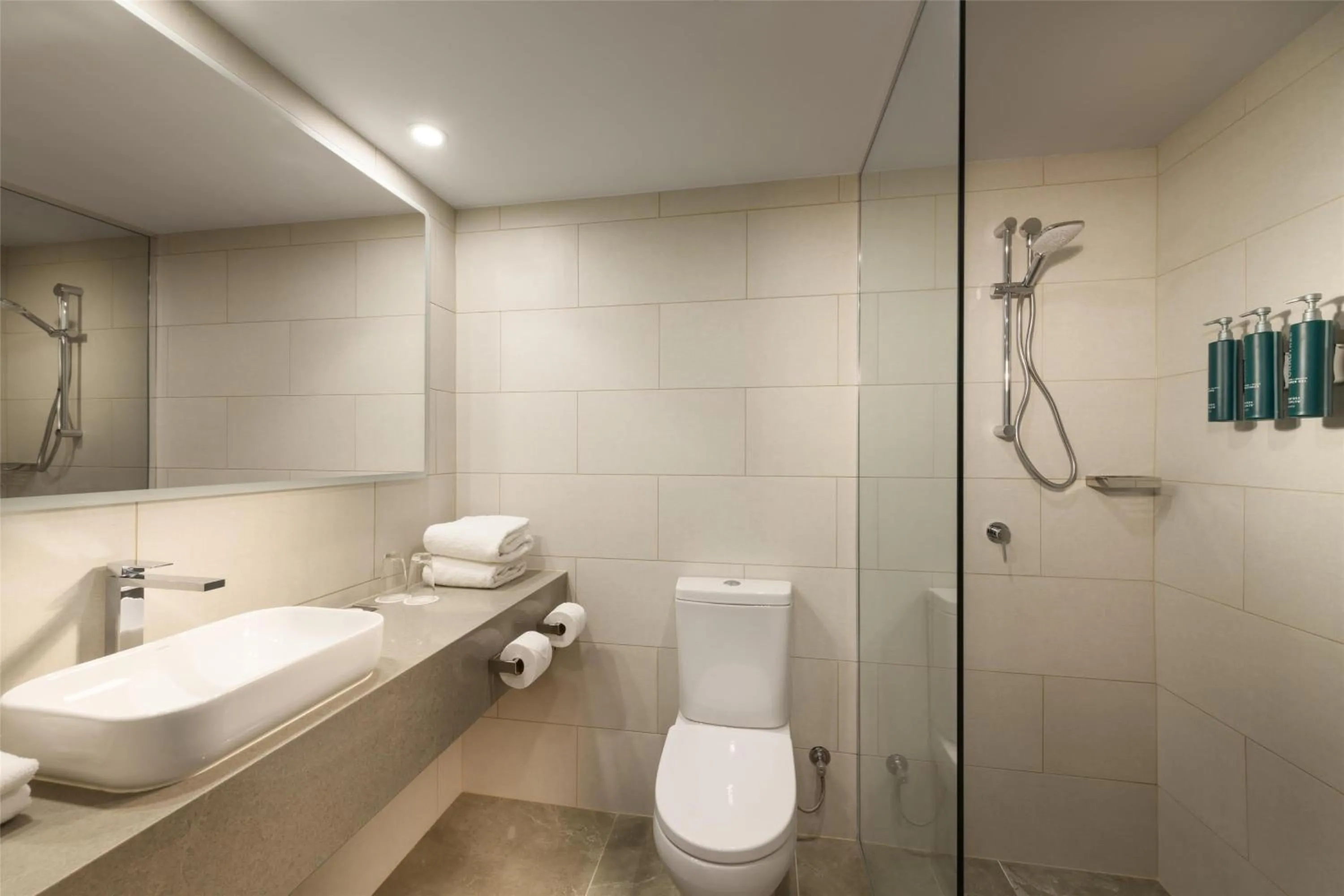 Bathroom in DoubleTree by Hilton Alice Springs