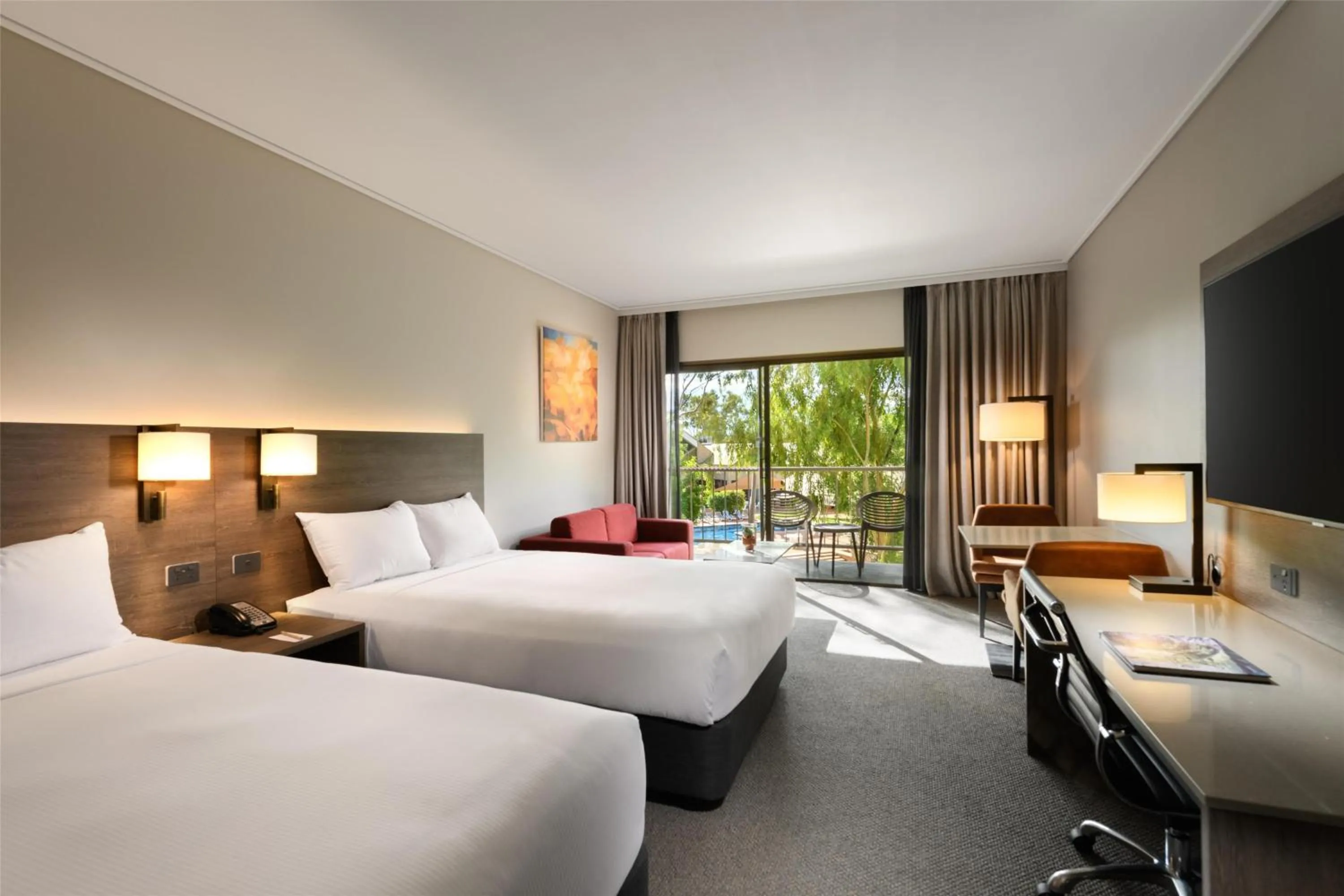 Bedroom, Bed in DoubleTree by Hilton Alice Springs