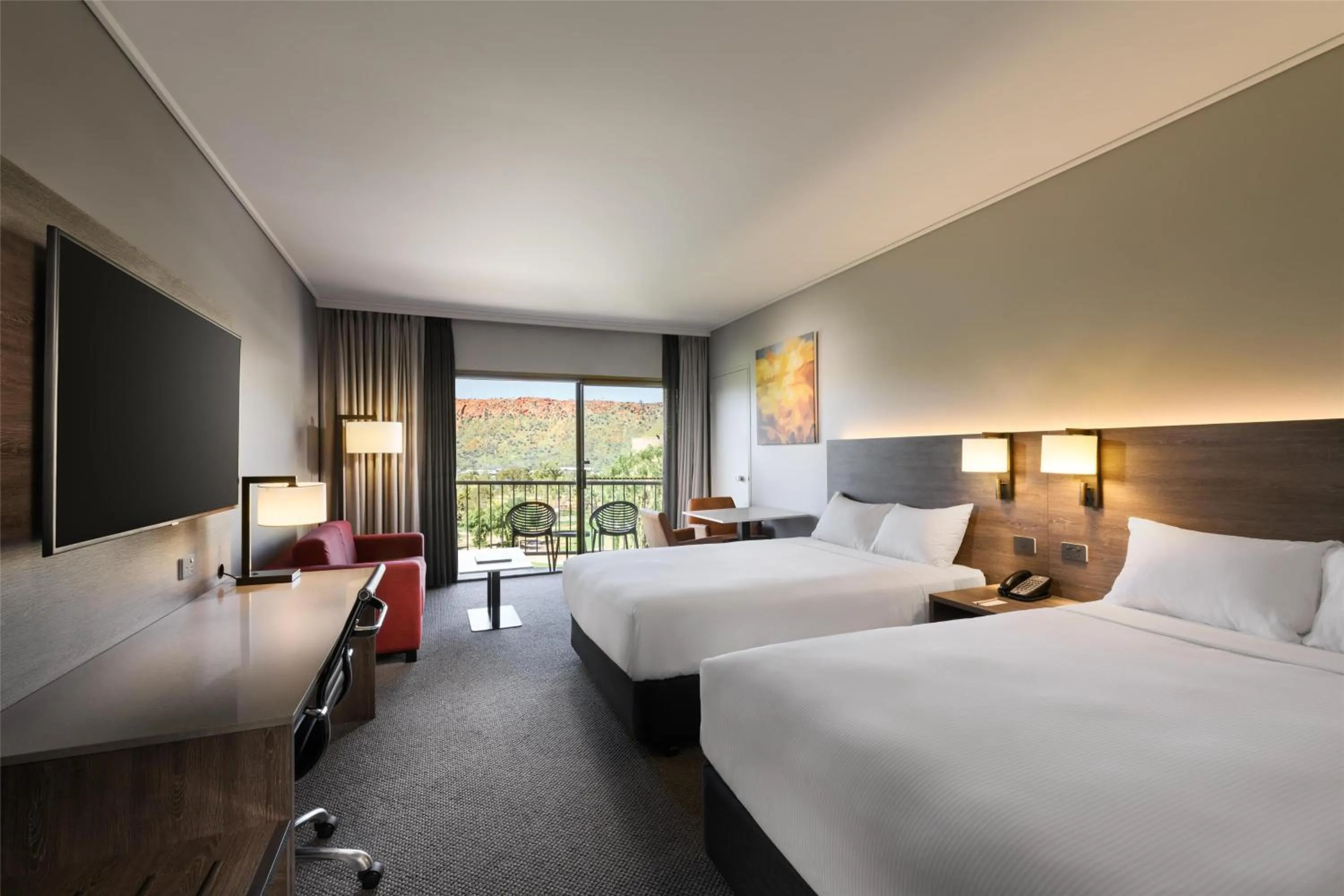 Living room, Bed in DoubleTree by Hilton Alice Springs