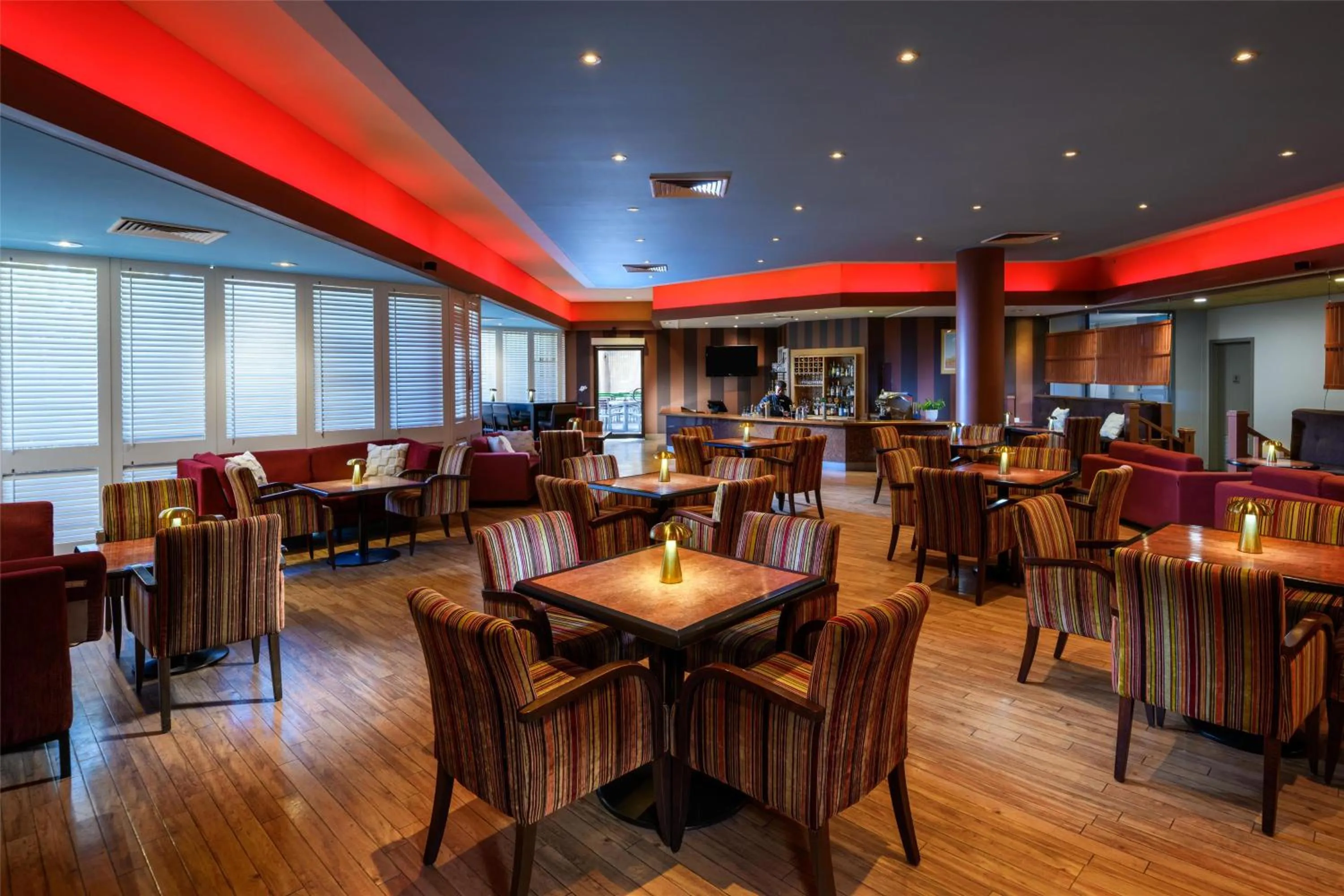 Lounge or bar in DoubleTree by Hilton Alice Springs