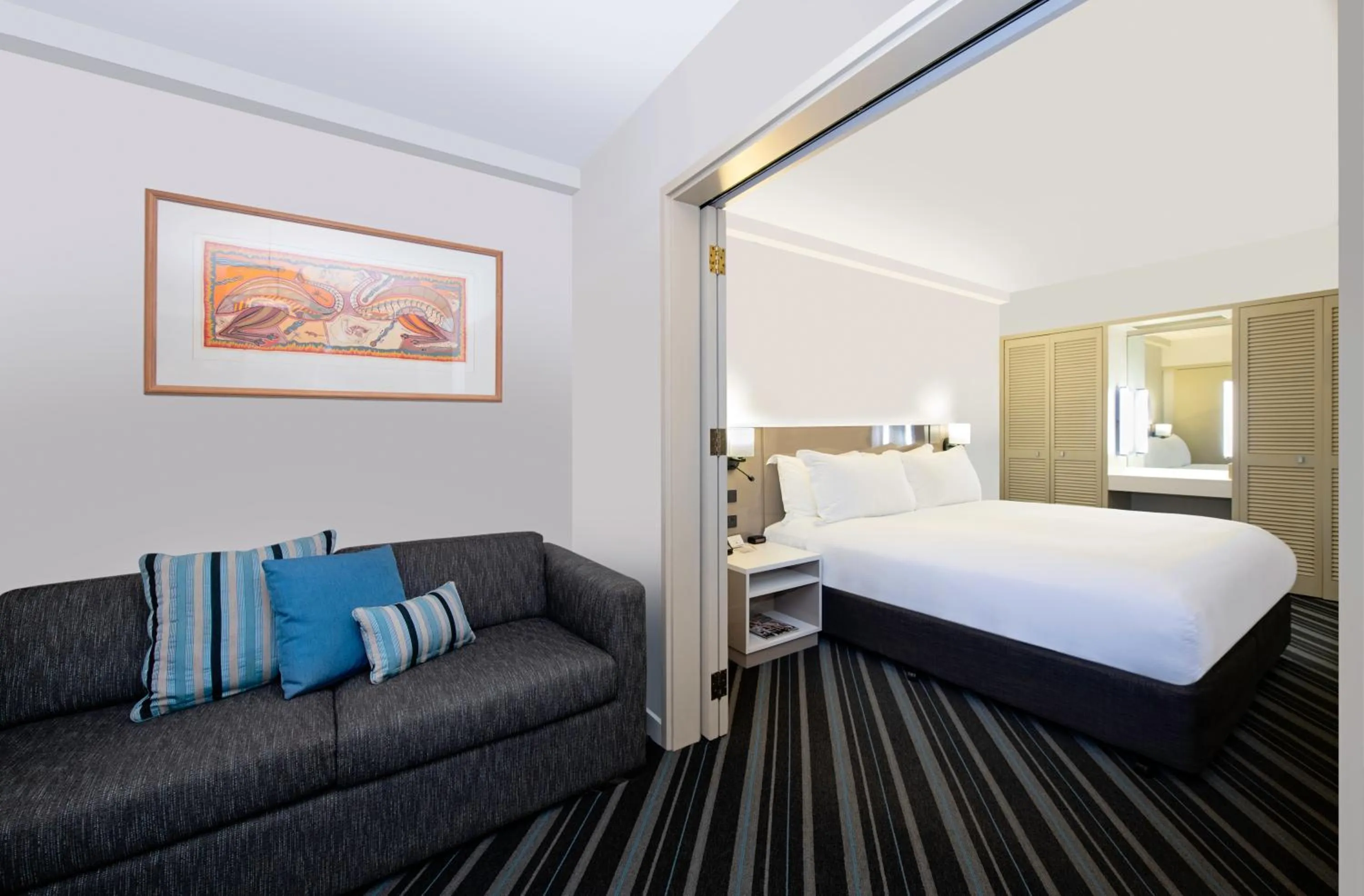 Bed in DoubleTree by Hilton Esplanade Darwin