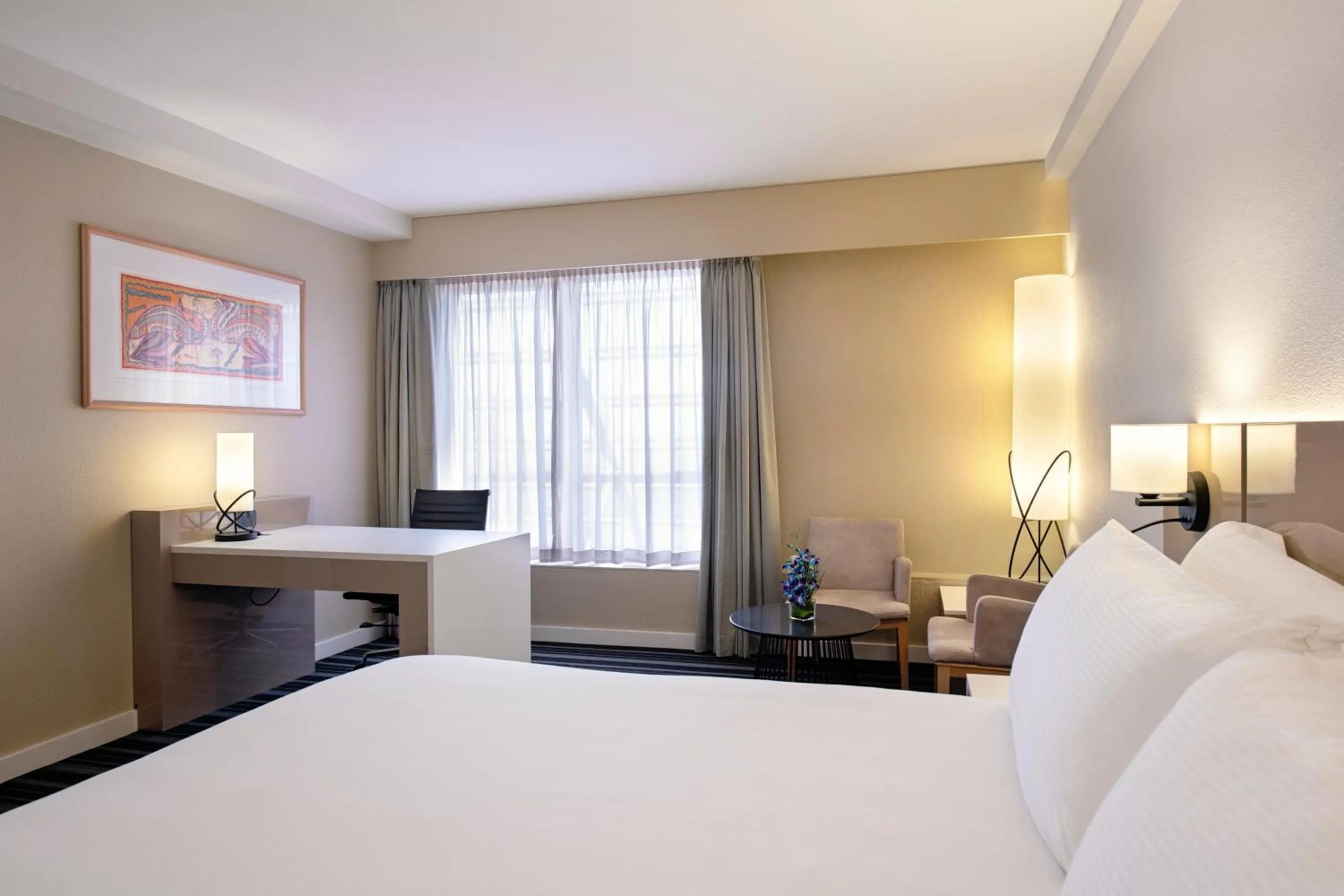 Bedroom, Bed in DoubleTree by Hilton Esplanade Darwin