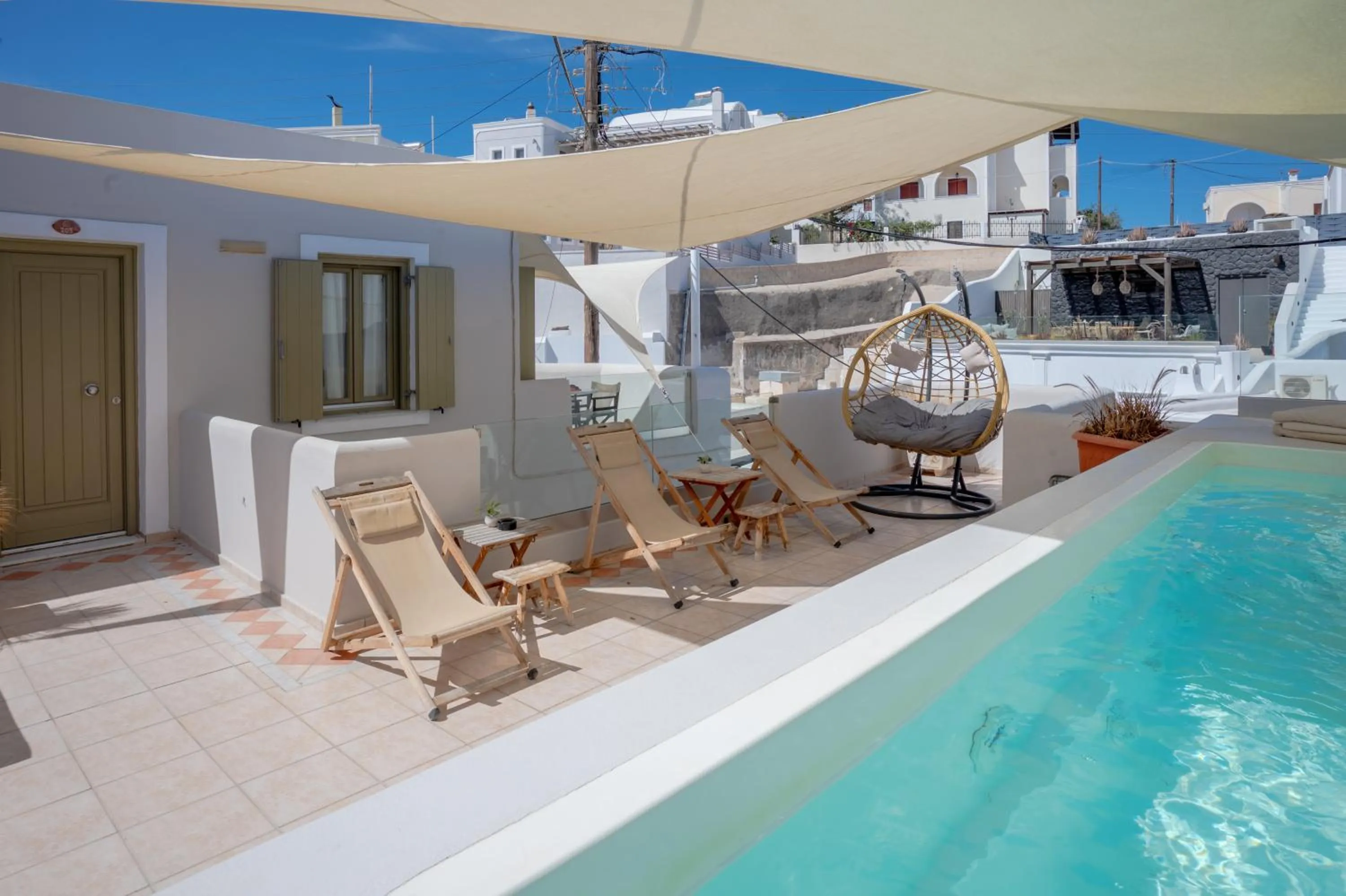 Swimming pool in Aldea