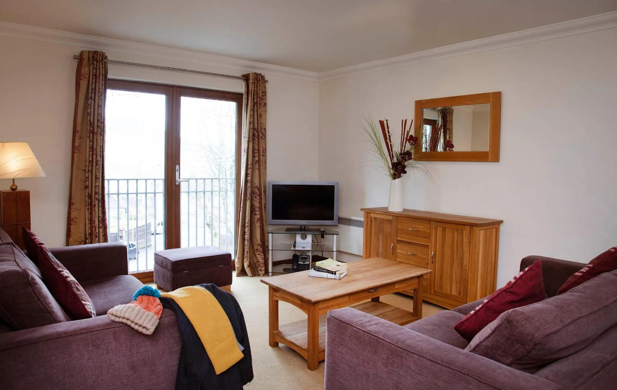 Living room in Moness Resort