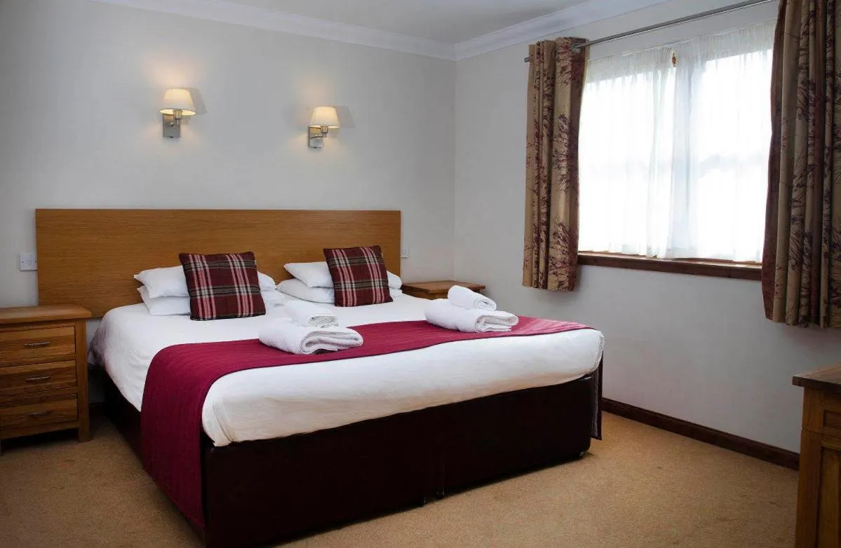 Bedroom, Bed in Moness Resort