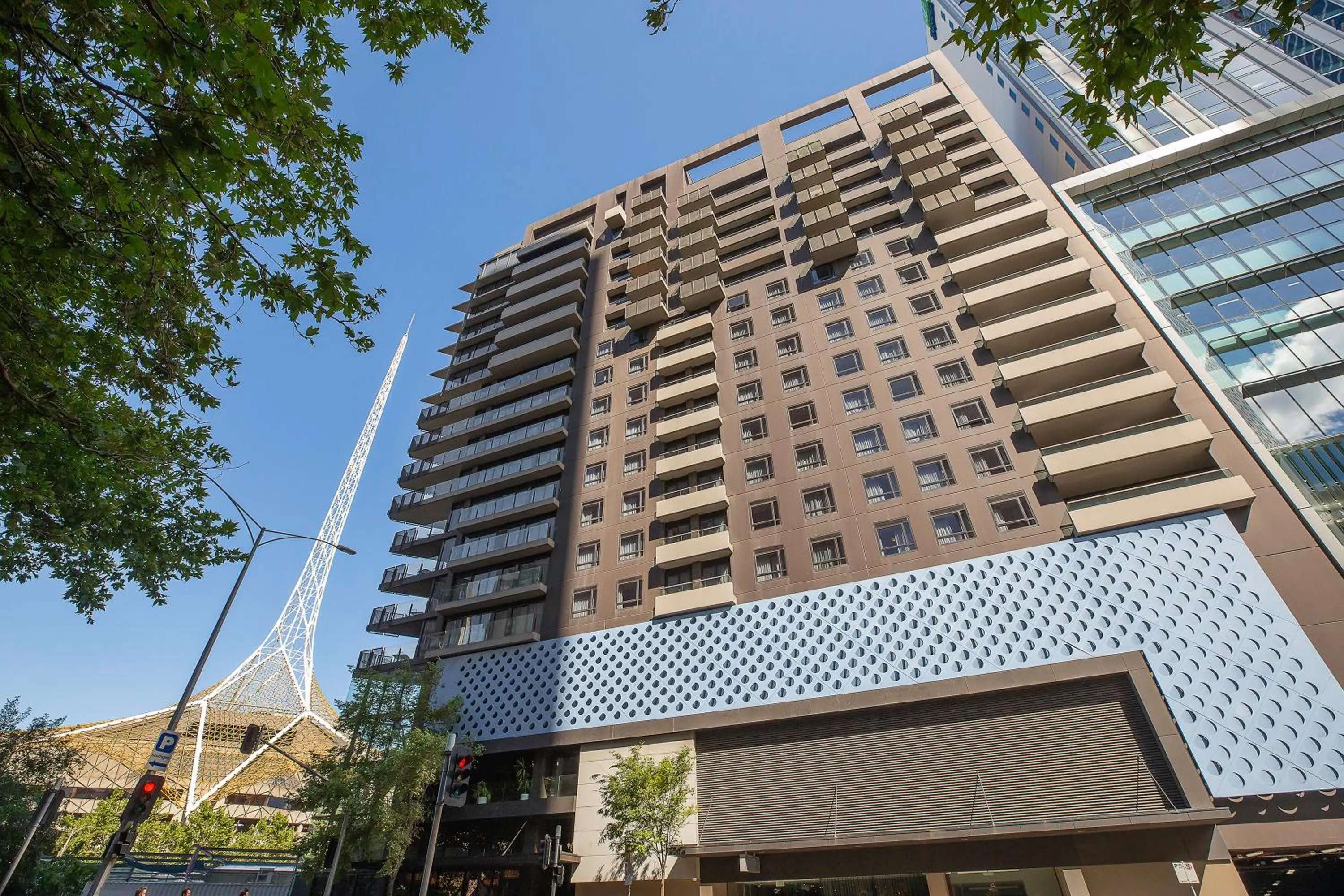 Property building in Mantra Southbank