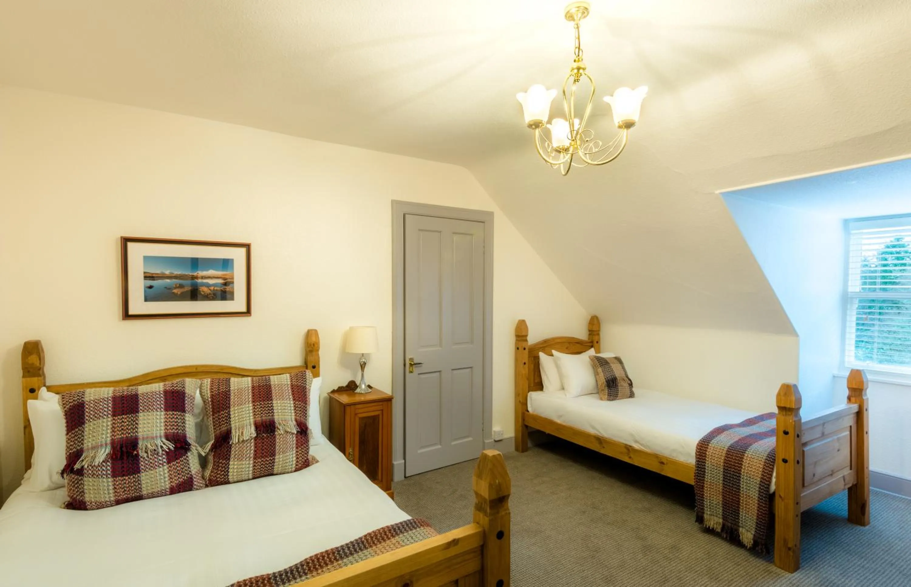 Other, Bed in Inch Hotel