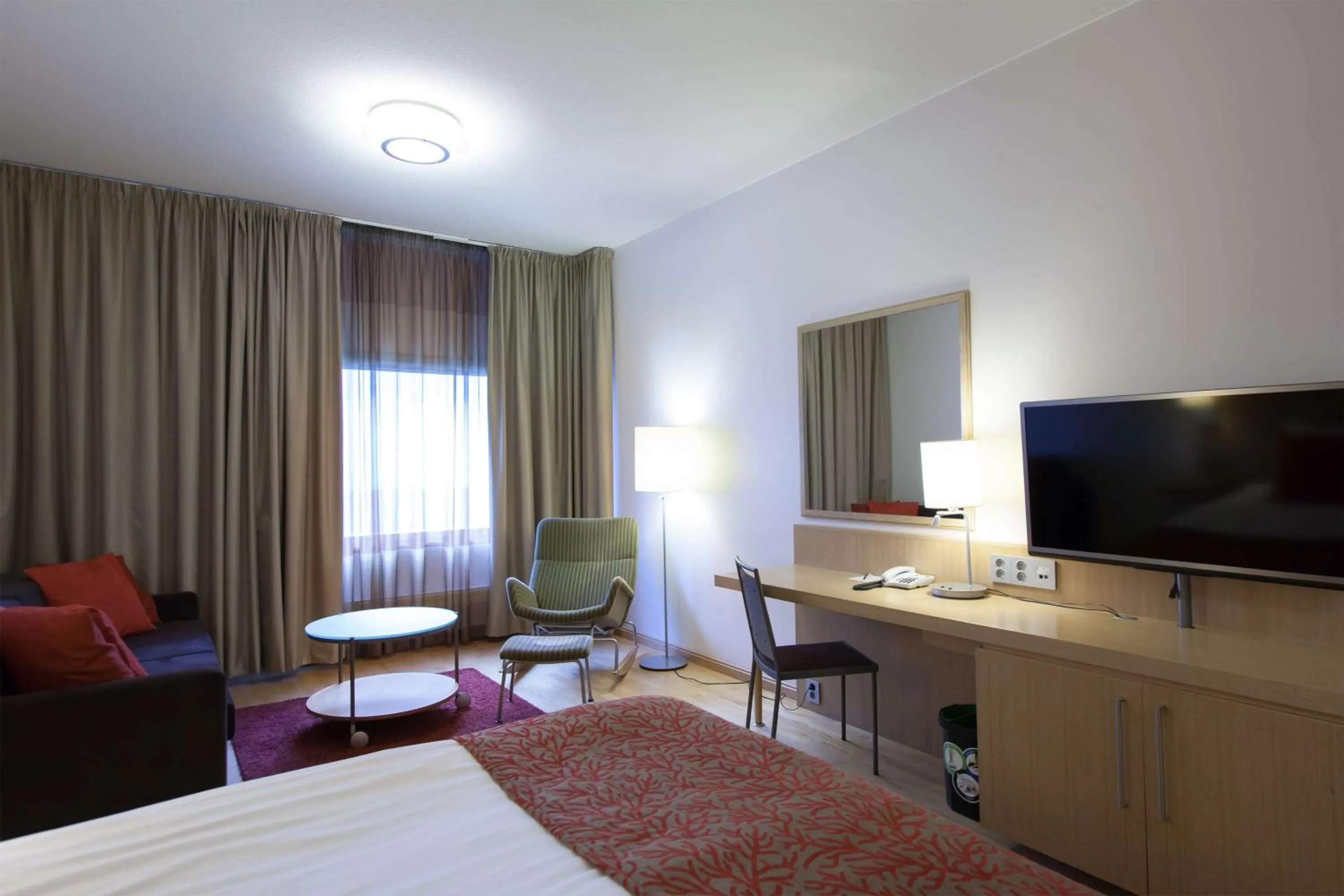 Bedroom, Bed in Scandic Oulu City