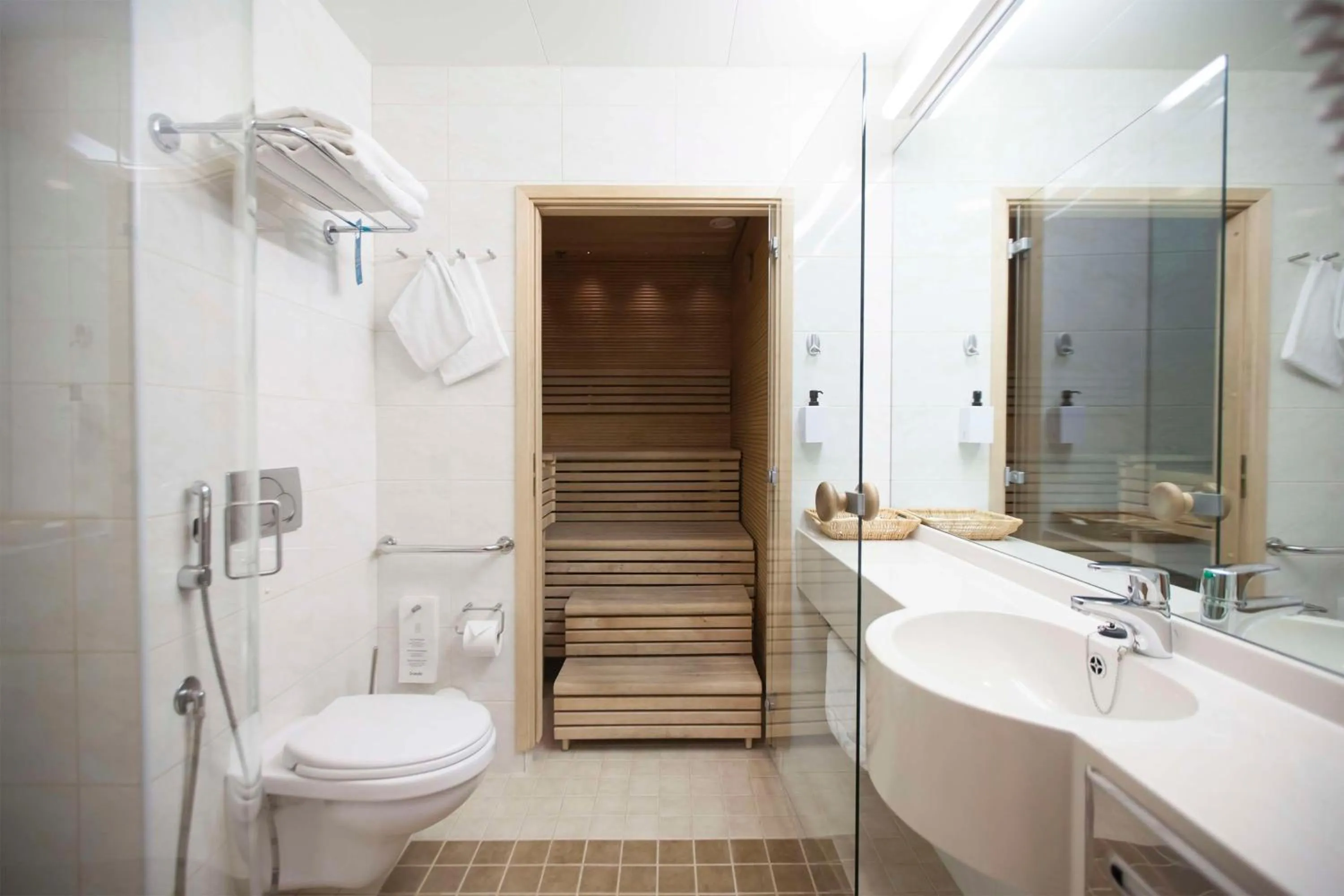 Bedroom in Scandic Oulu City