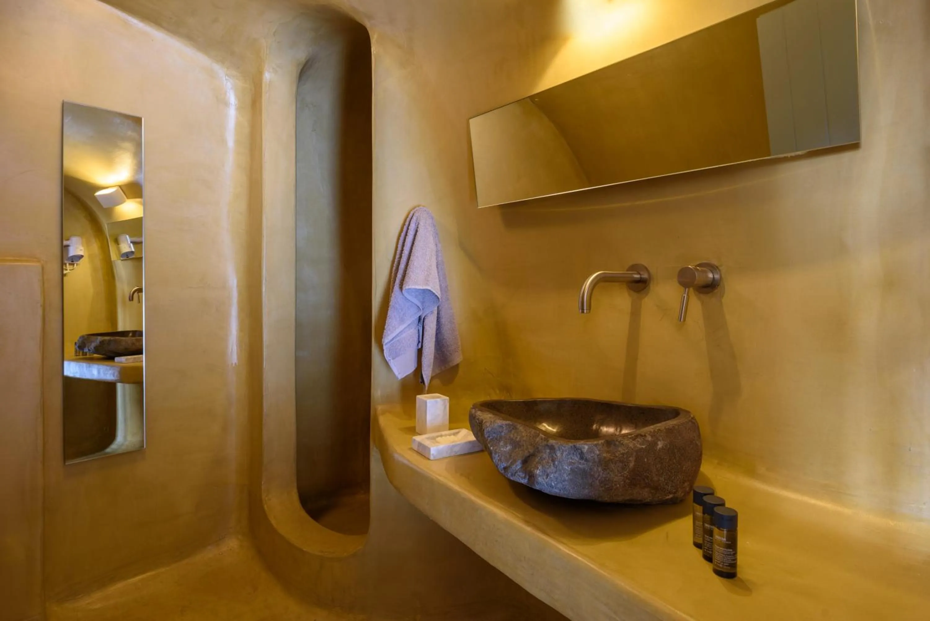 Bathroom in Sublime Villa & Caves