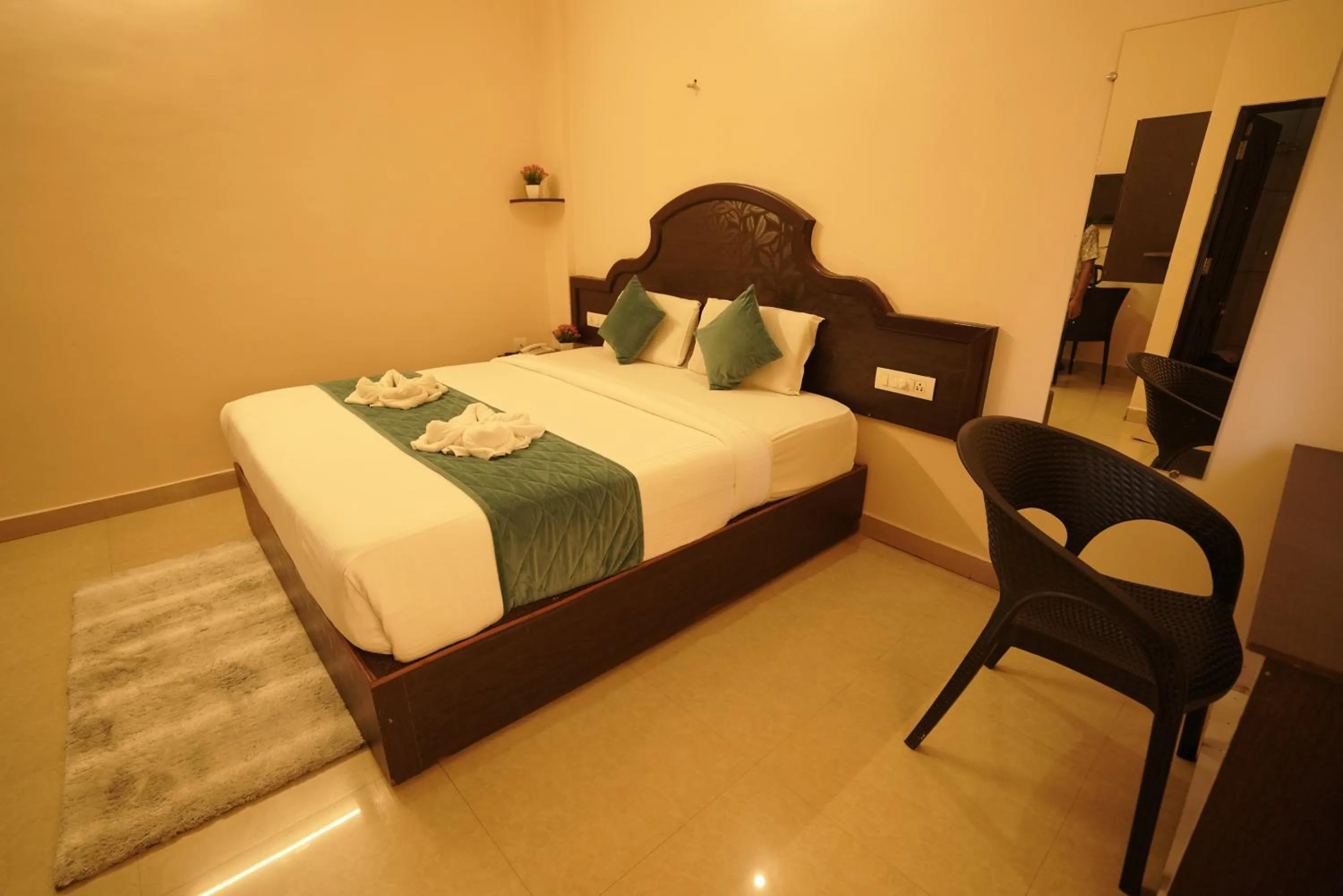 Bed in Ebenezer Plaza