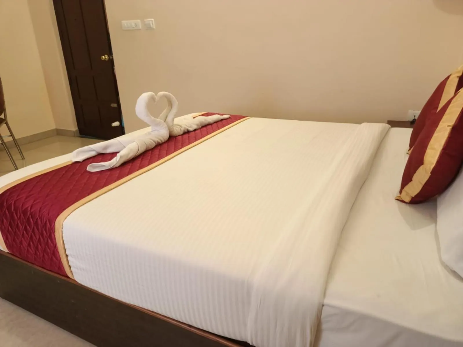 Bed in Ebenezer Plaza