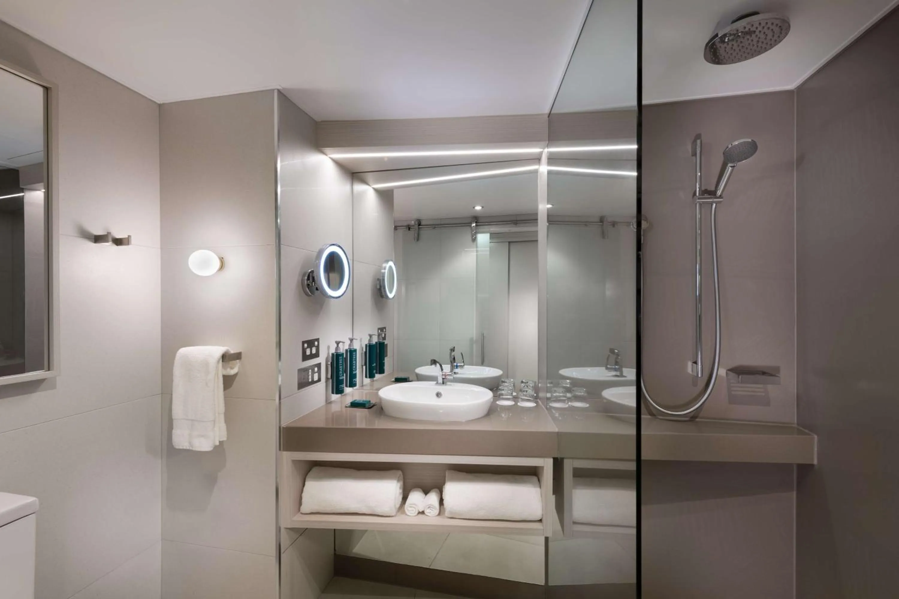 Bathroom in Hilton Darwin