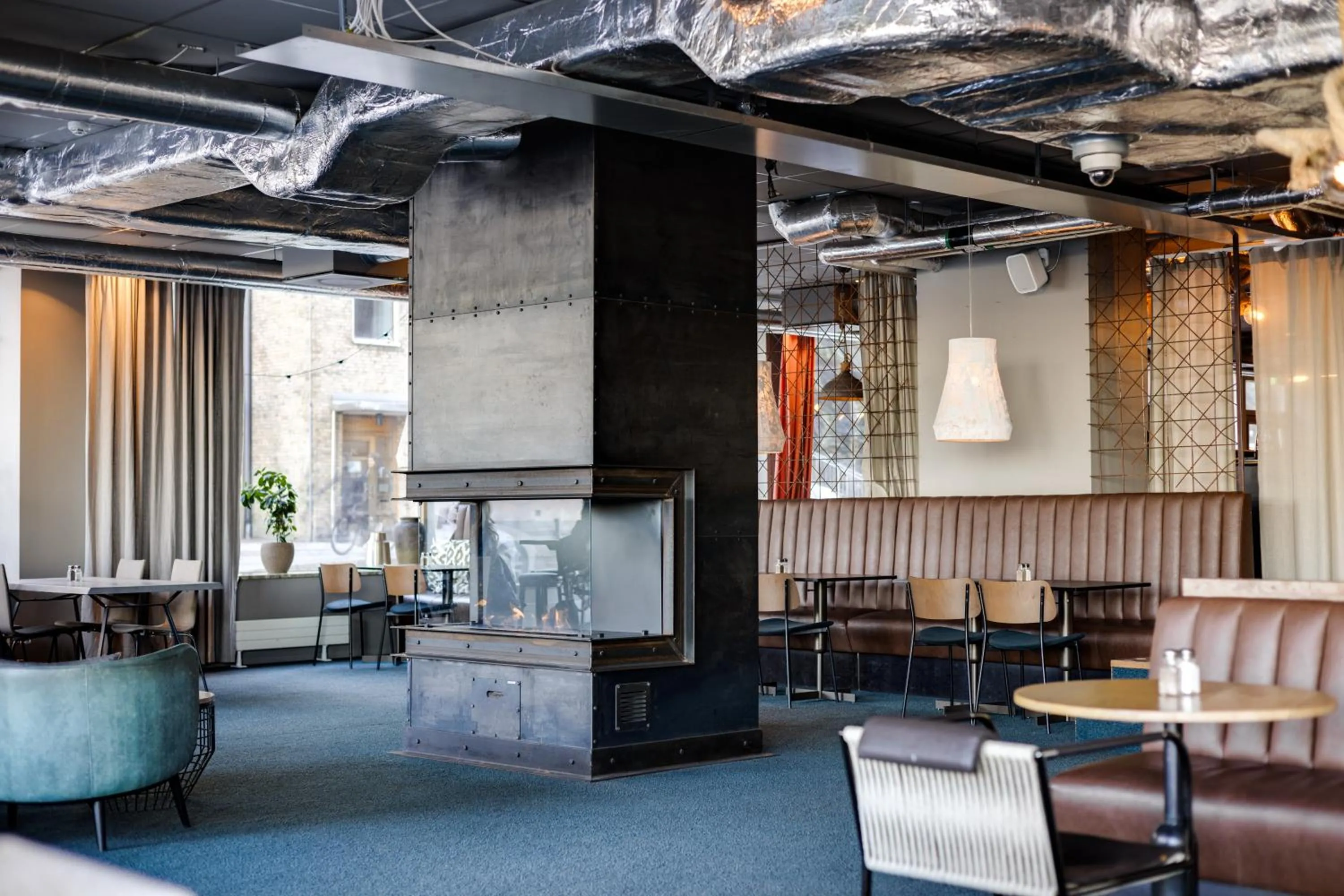 Communal lounge/ TV room in Comfort Hotel Göteborg