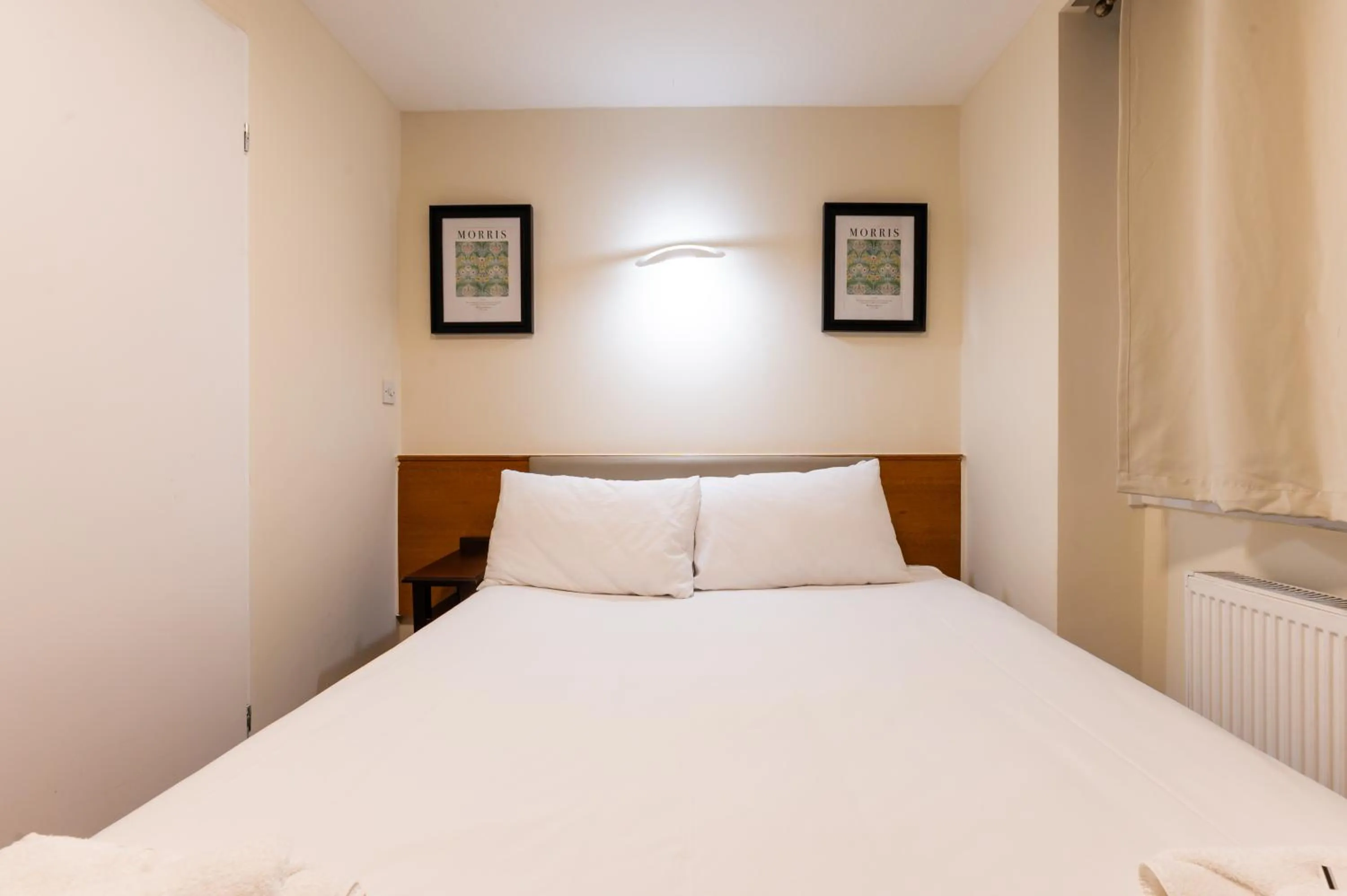 Bed in Belmont Hotel