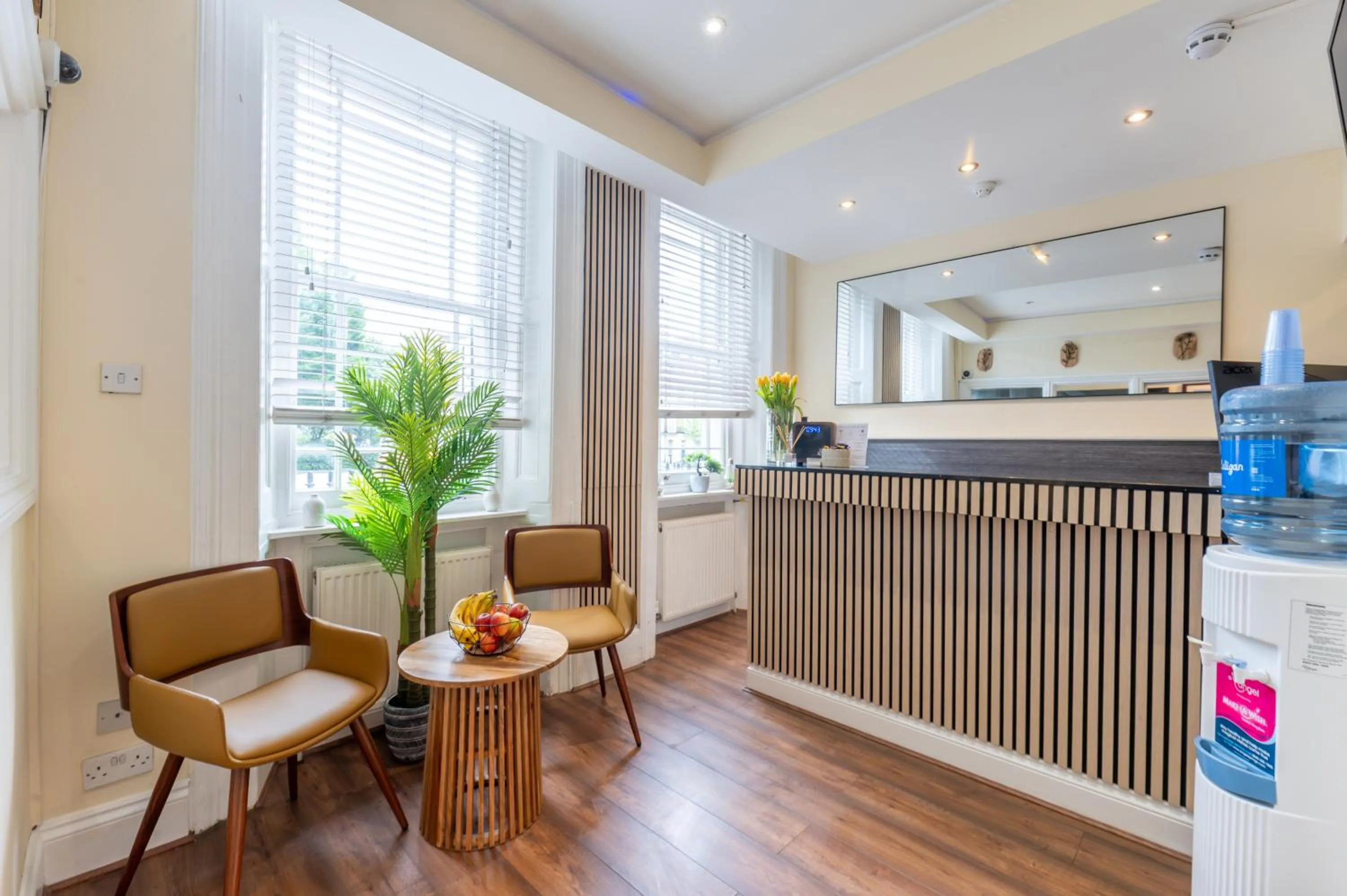 Lobby or reception in Belmont Hotel