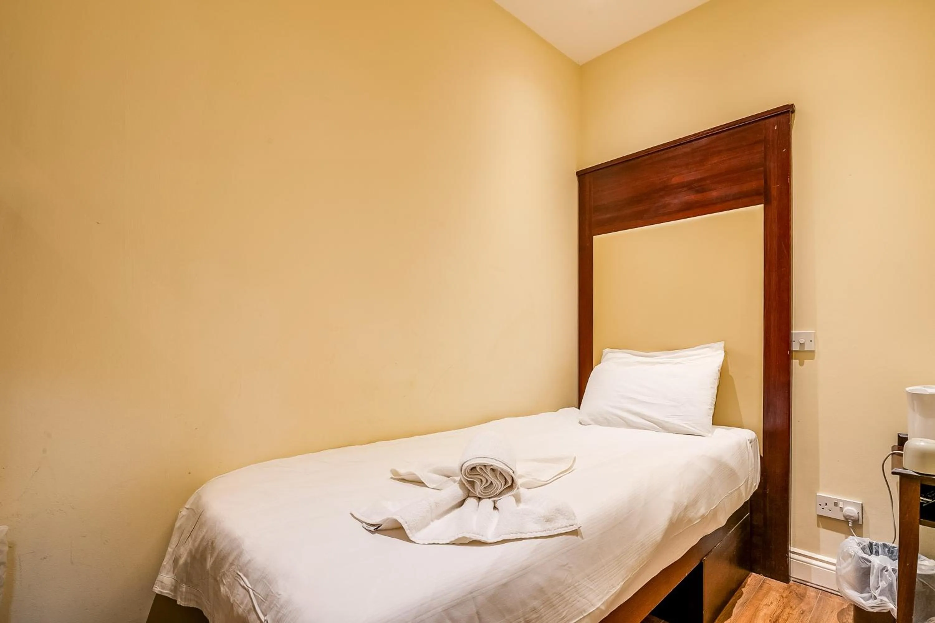 Bed in Belmont Hotel