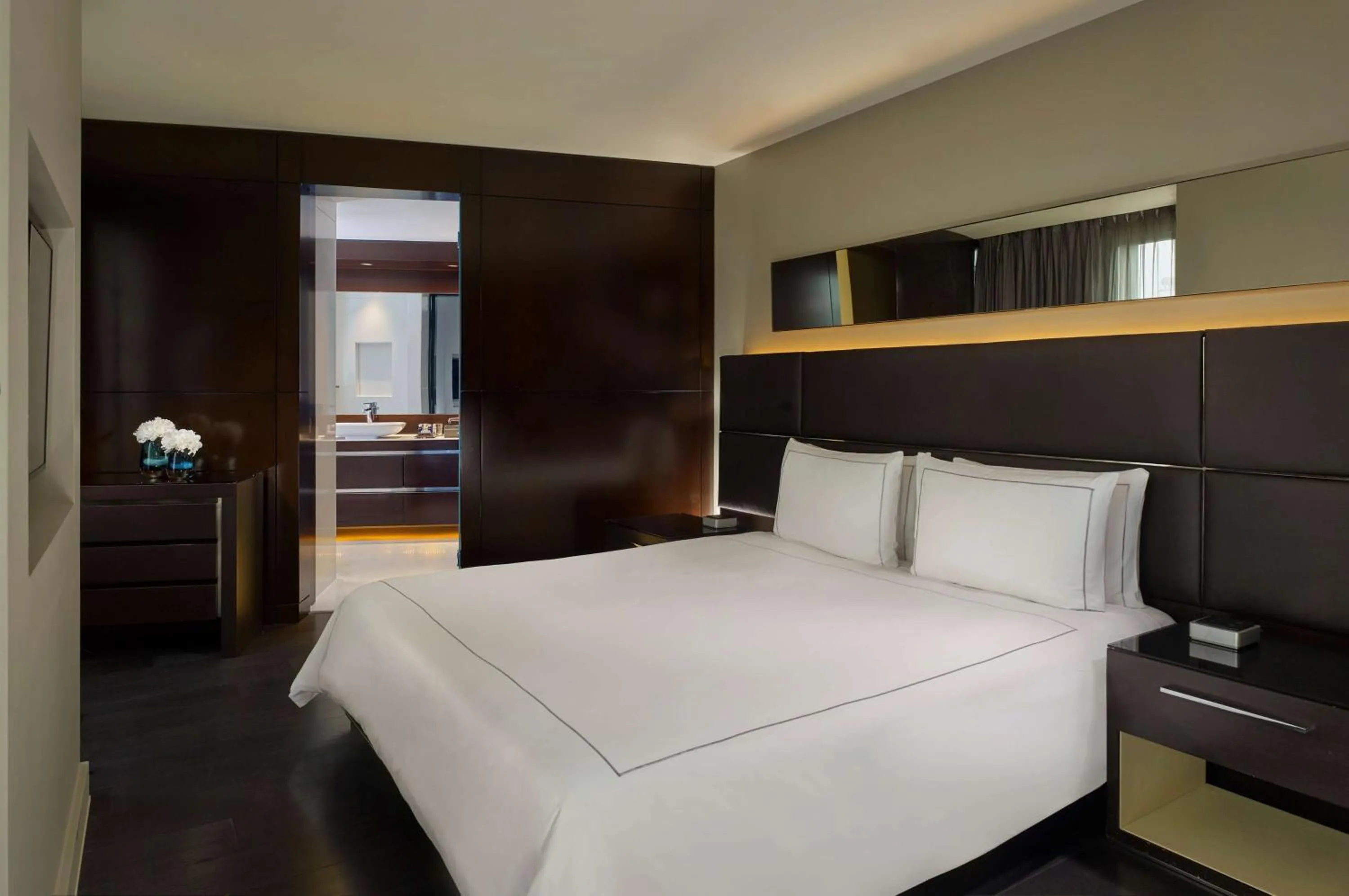 Photo of the whole room, Bed in Park Plaza London Westminster Bridge