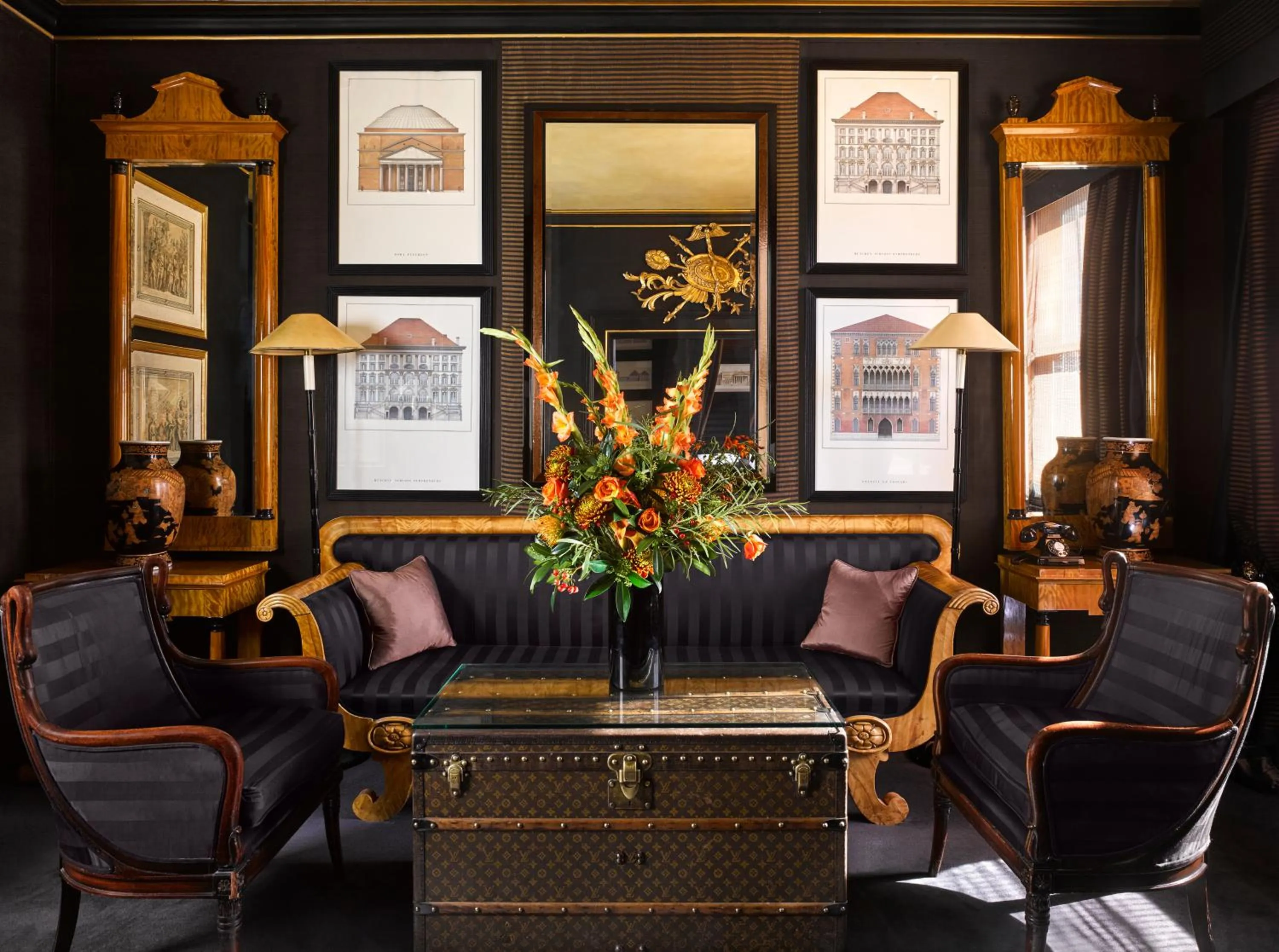 Living room, Lobby/Reception in Blakes Hotel