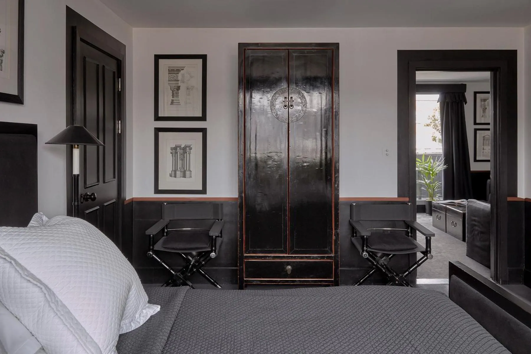 Living room, Seating Area in Blakes Hotel