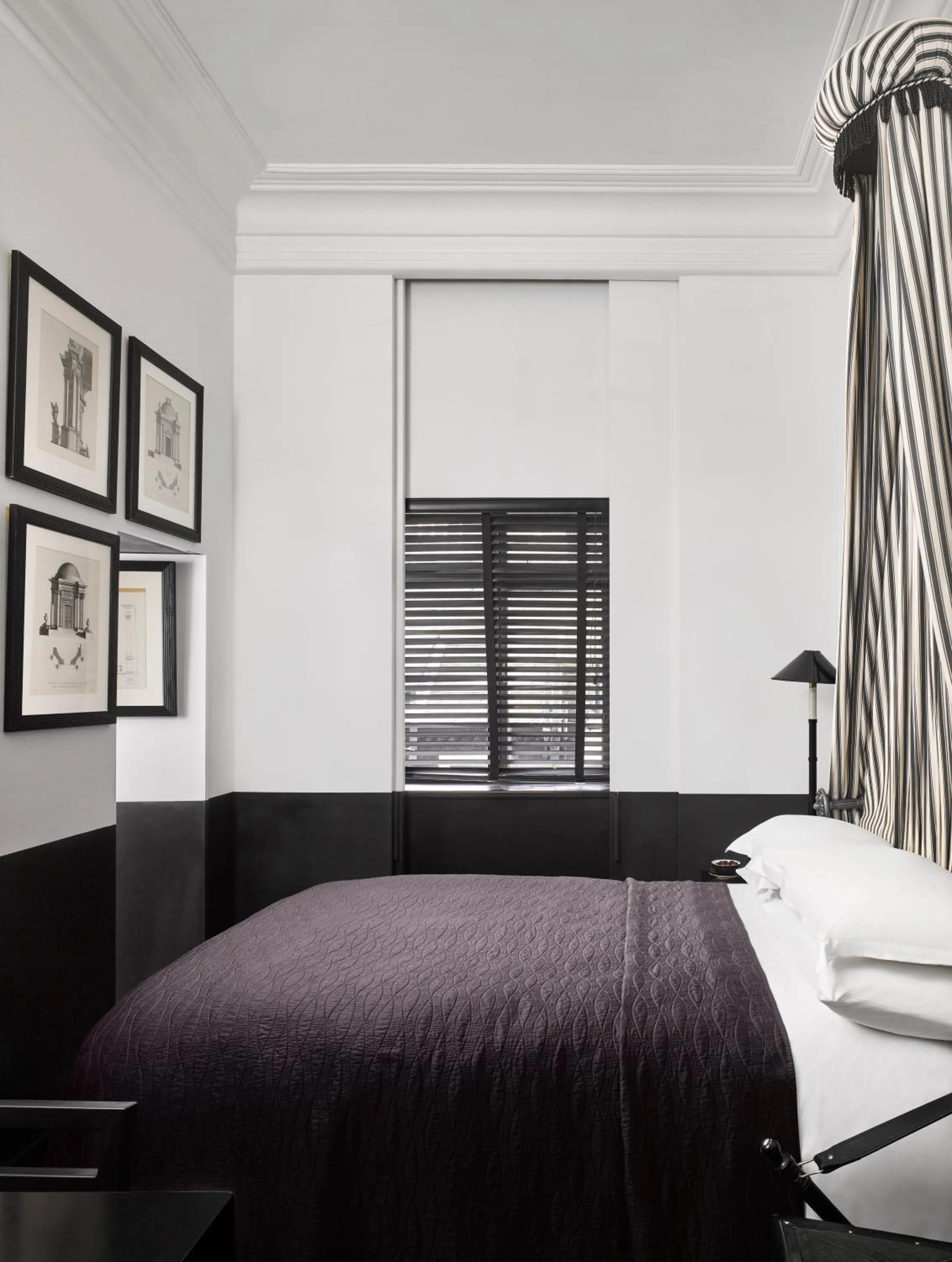 Bedroom in Blakes Hotel