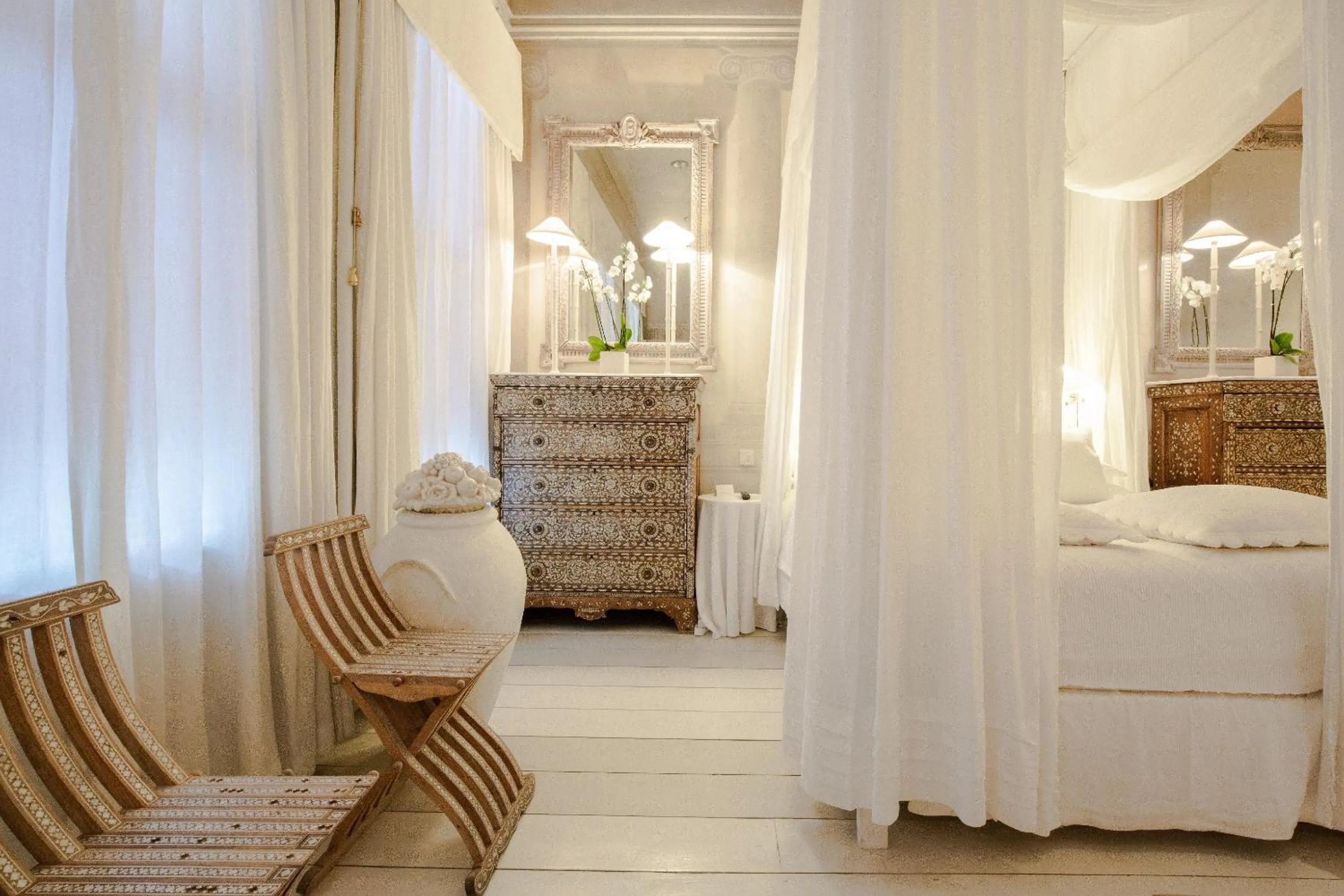 Bedroom, Seating Area in Blakes Hotel