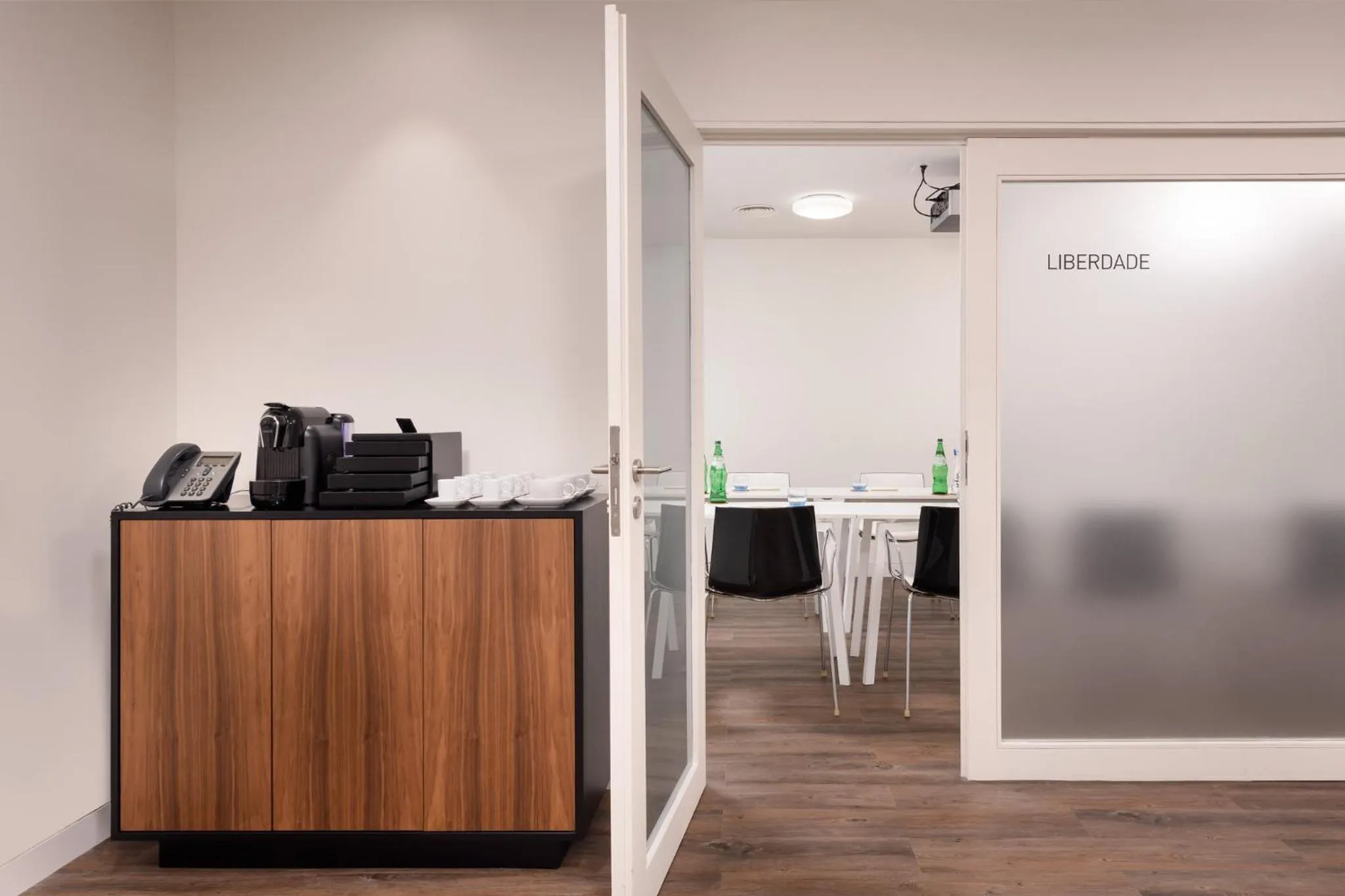 Meeting/conference room in Inspira Liberdade Boutique Hotel