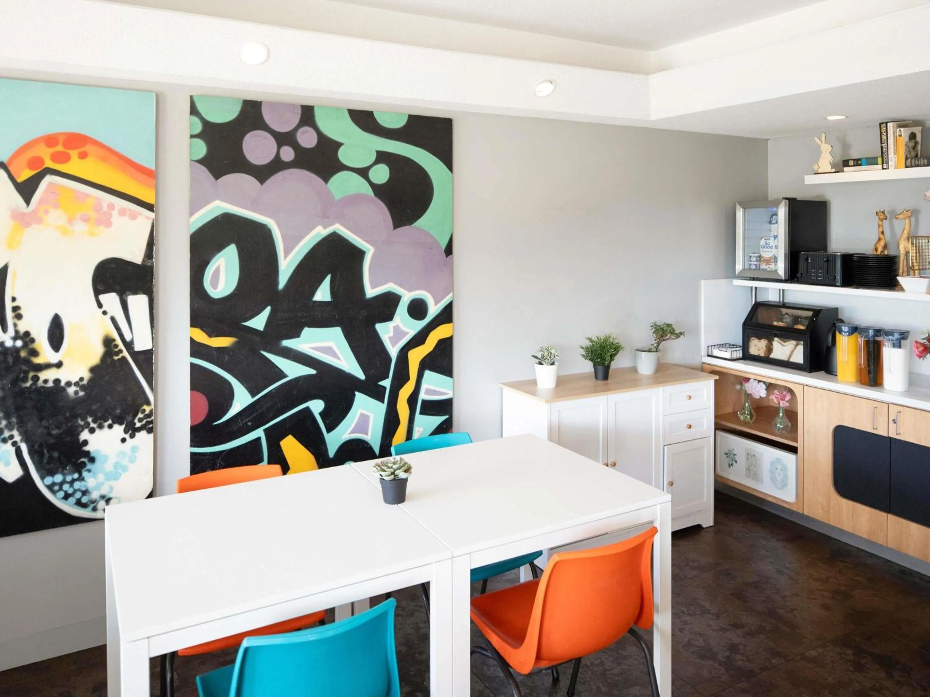 Property building, Bed in ibis Budget Wentworthville