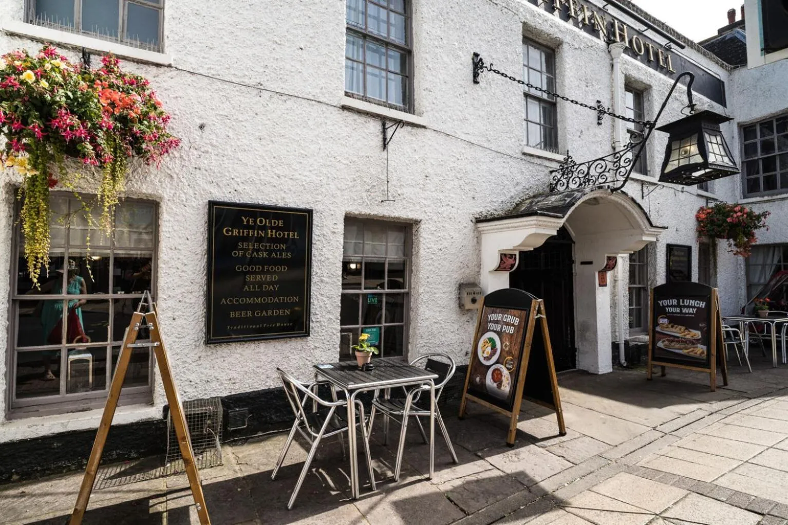 Property building in Ye Olde Griffin