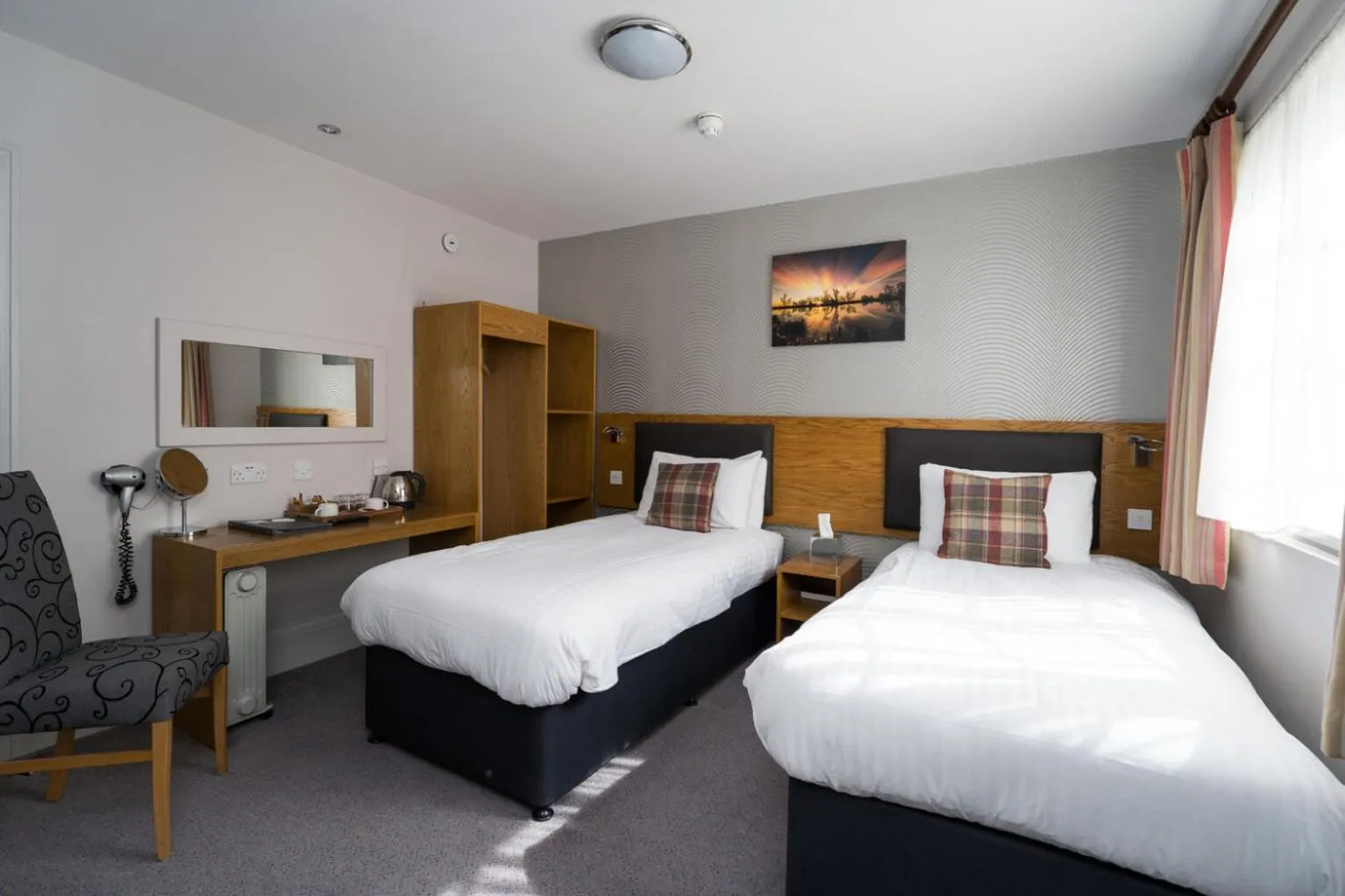 Bedroom, Bed in Ye Olde Griffin