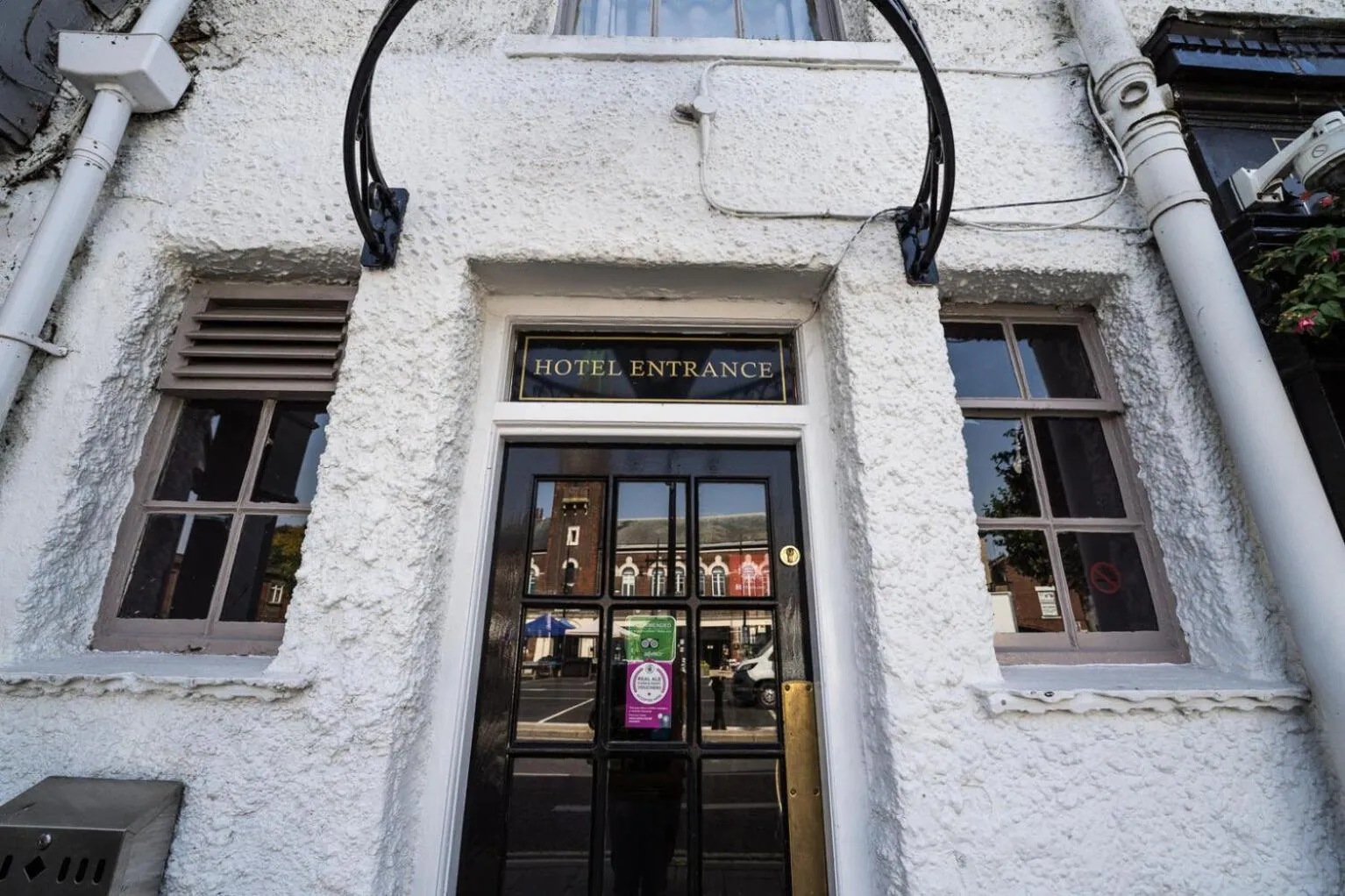 Facade/entrance in Ye Olde Griffin