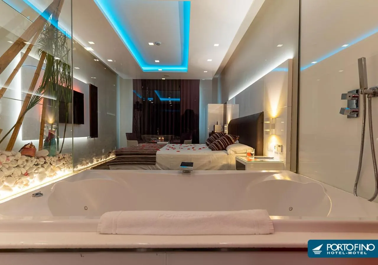 Bed in Motel Portofino