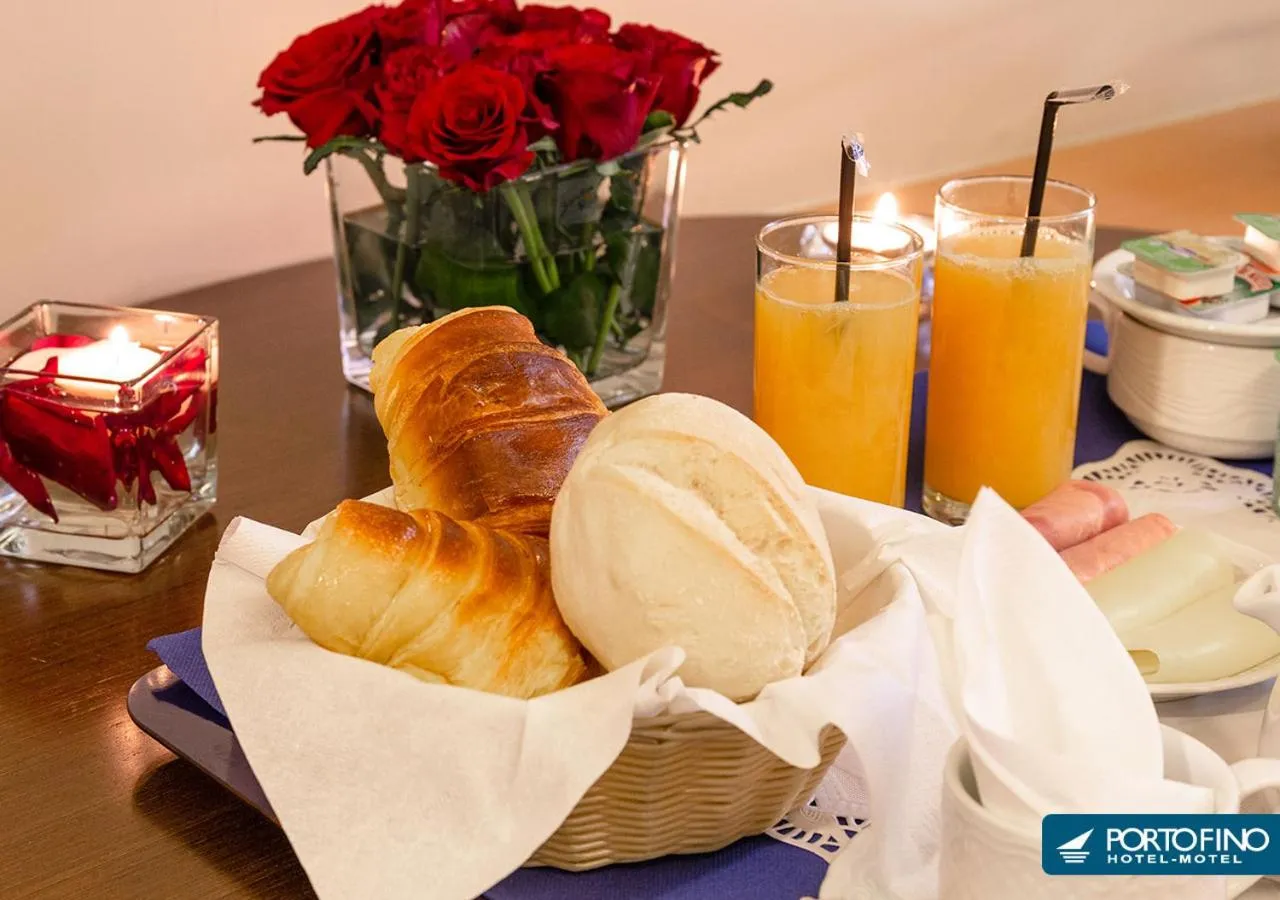 Food and drinks in Motel Portofino