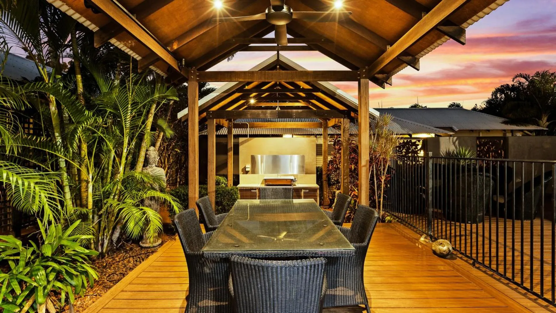 Patio in The Pearle of Cable Beach