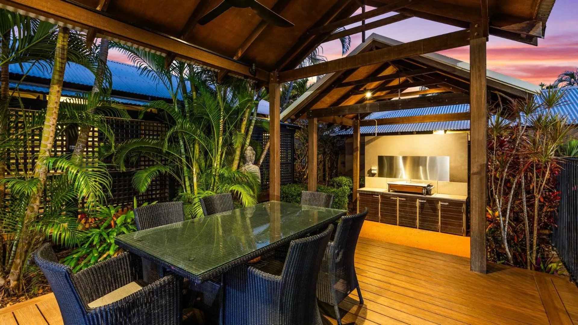 Patio in The Pearle of Cable Beach