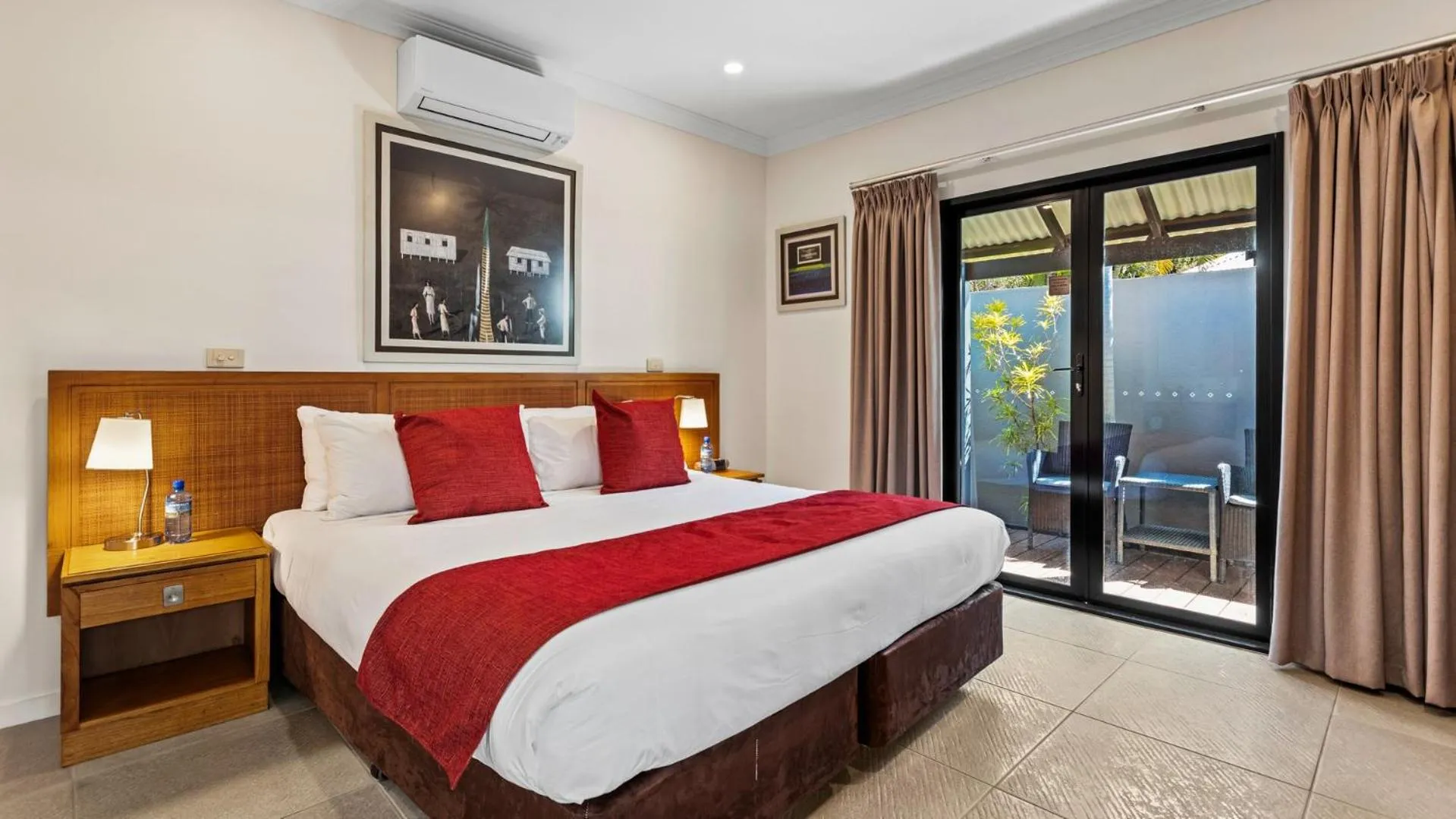 Bedroom, Bed in The Pearle of Cable Beach