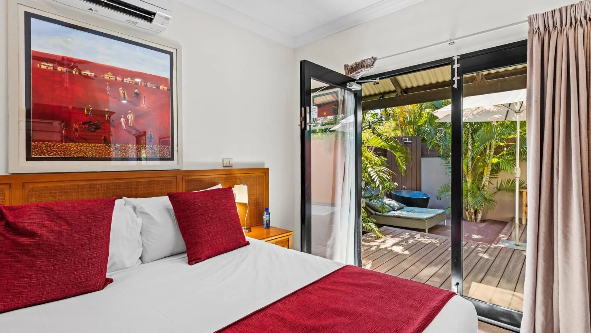 Bedroom, Bed in The Pearle of Cable Beach