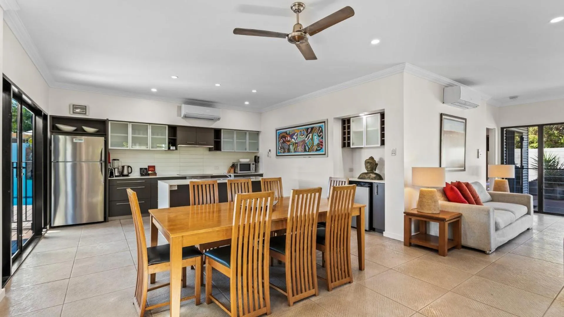 Kitchen or kitchenette in The Pearle of Cable Beach