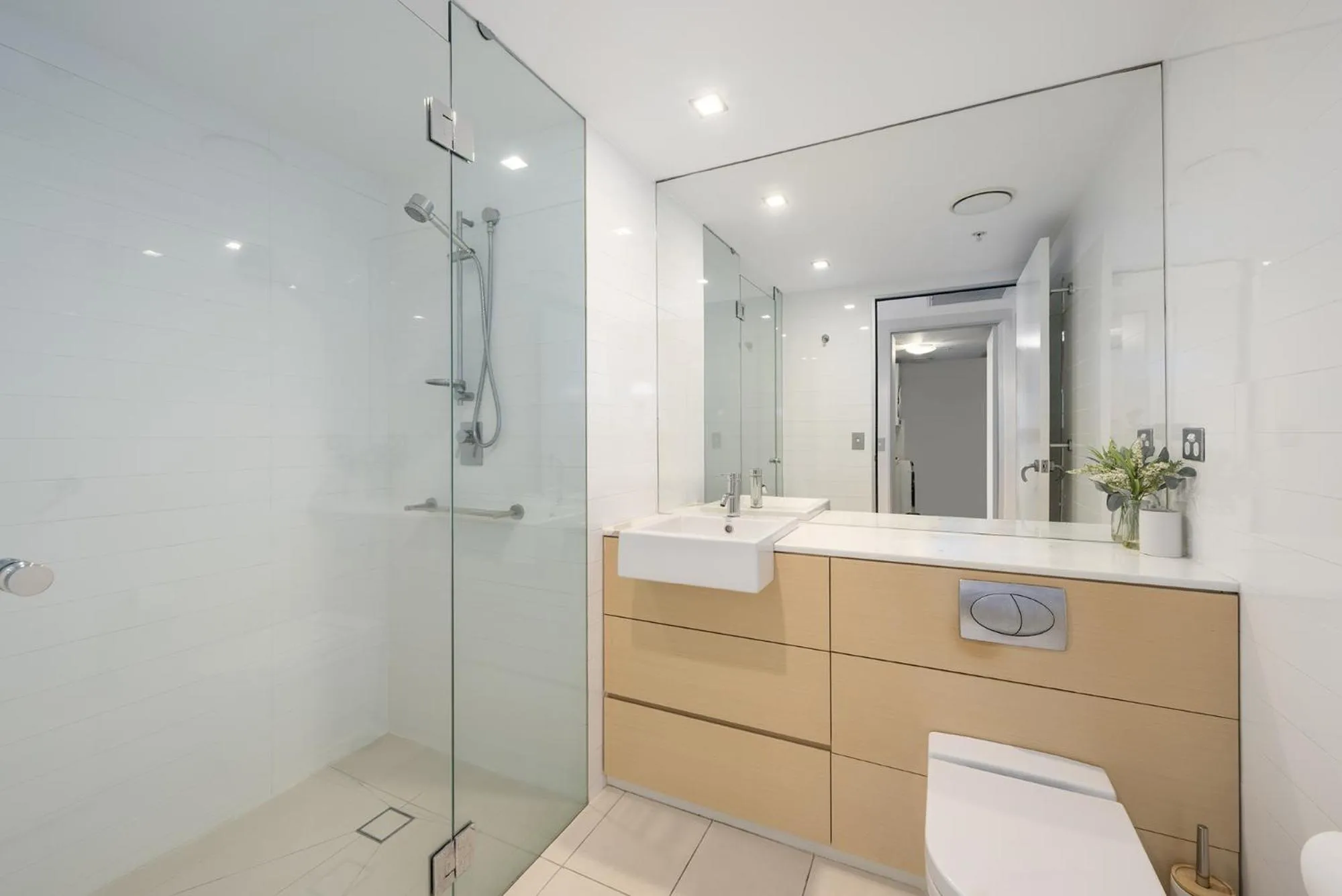 Bathroom in Ambience on Burleigh Beach