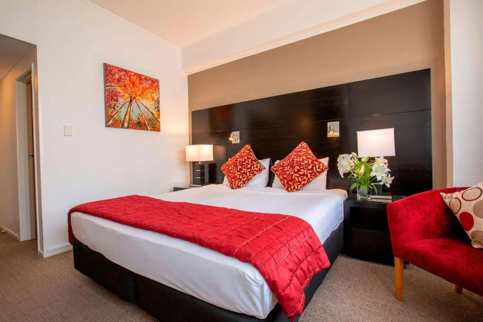 Bed in Mercure Wellington Abel Tasman