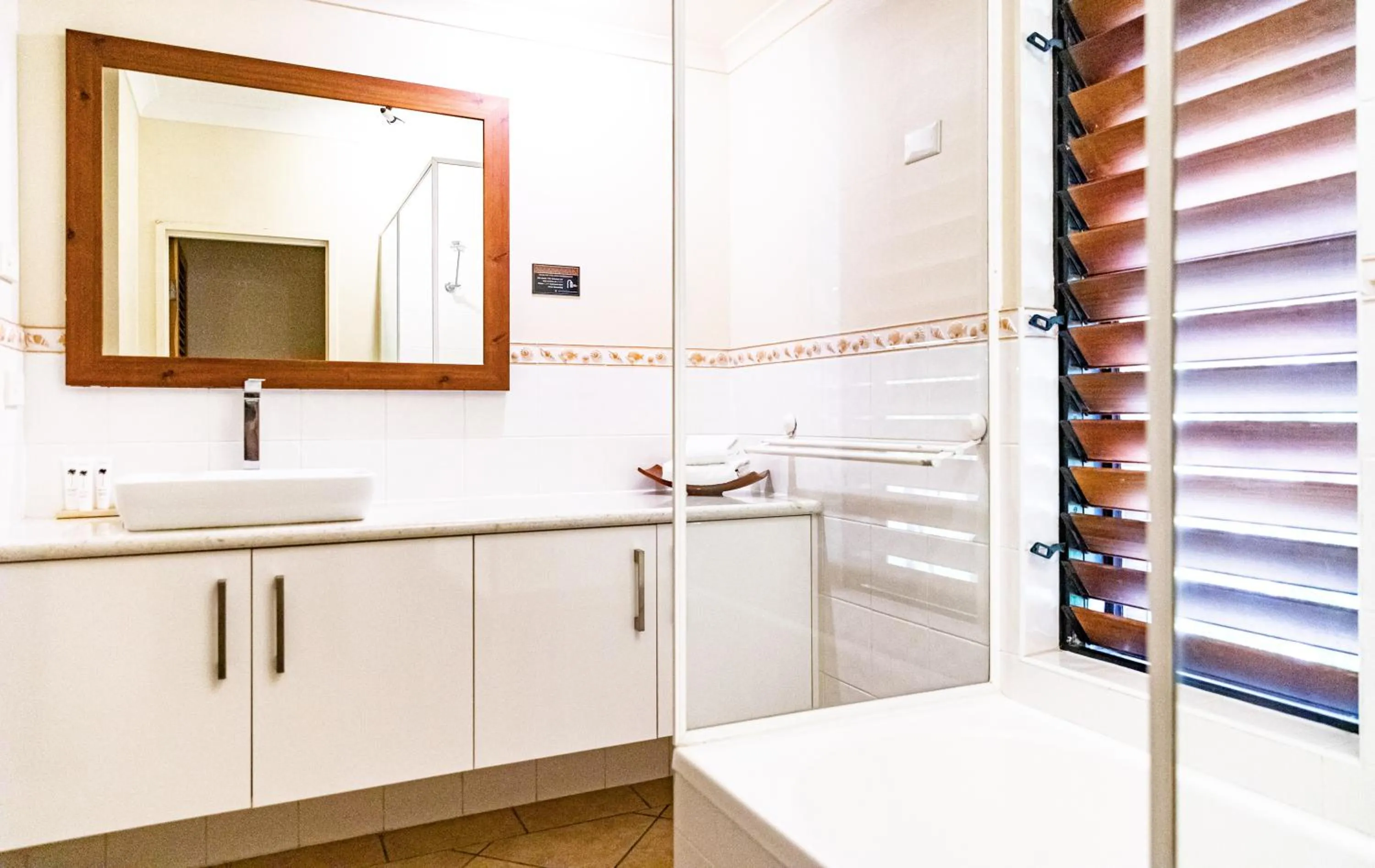 Bathroom in Hibiscus Resort & Spa - Official Onsite Reception & Check In