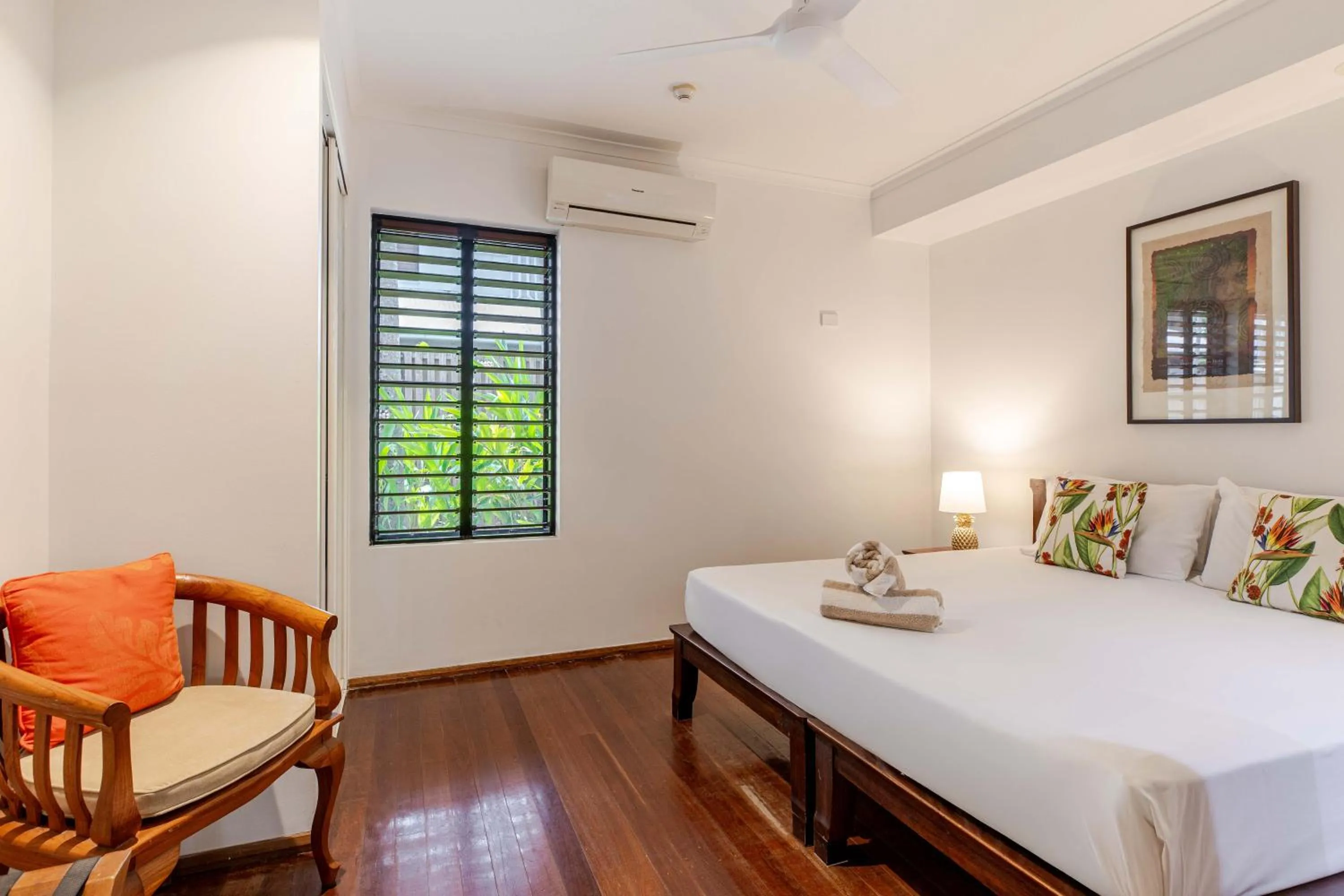 Bedroom, Bed in Hibiscus Resort & Spa - Official Onsite Reception & Check In