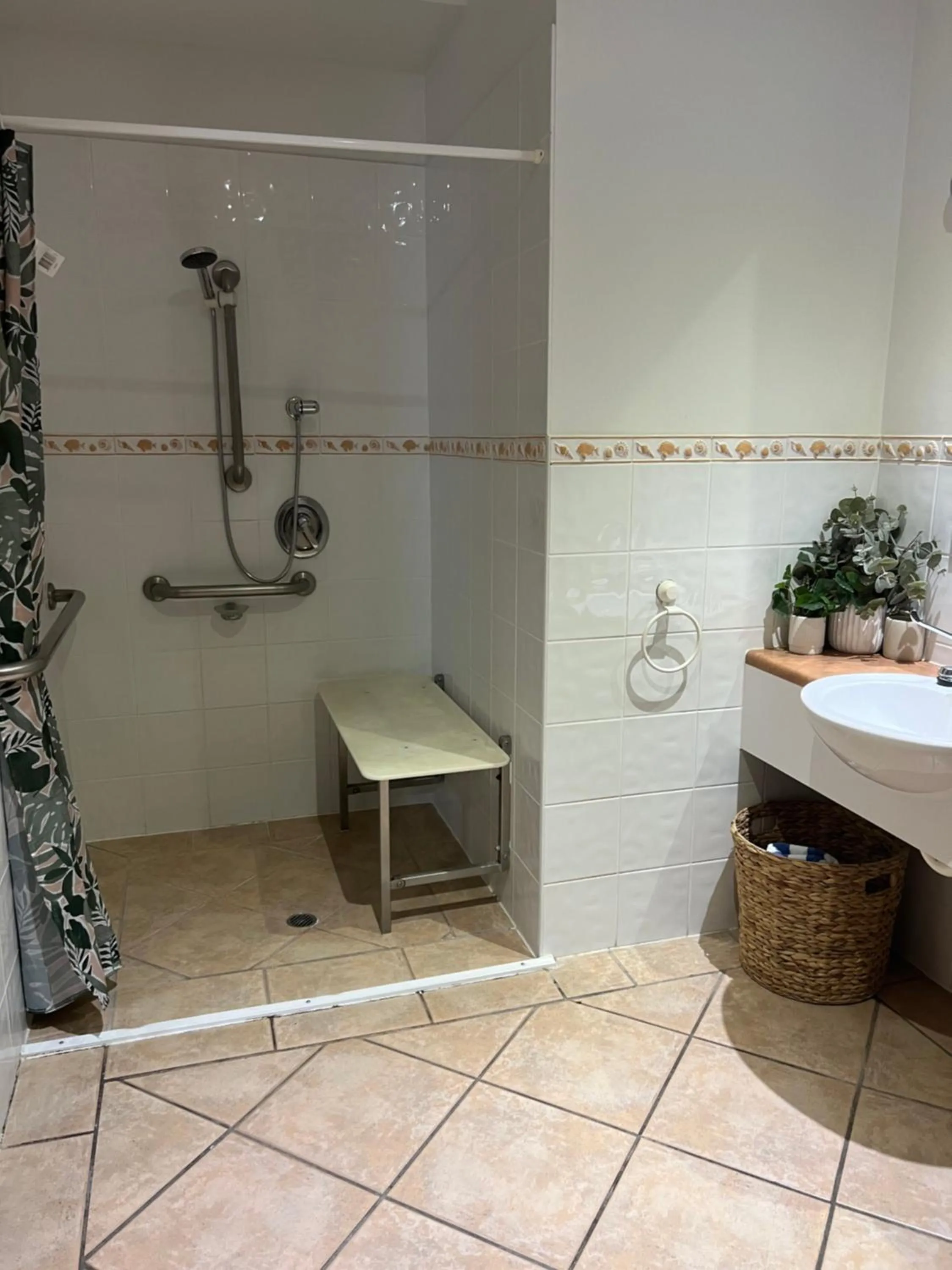 Shower in Hibiscus Resort & Spa - Official Onsite Reception & Check In