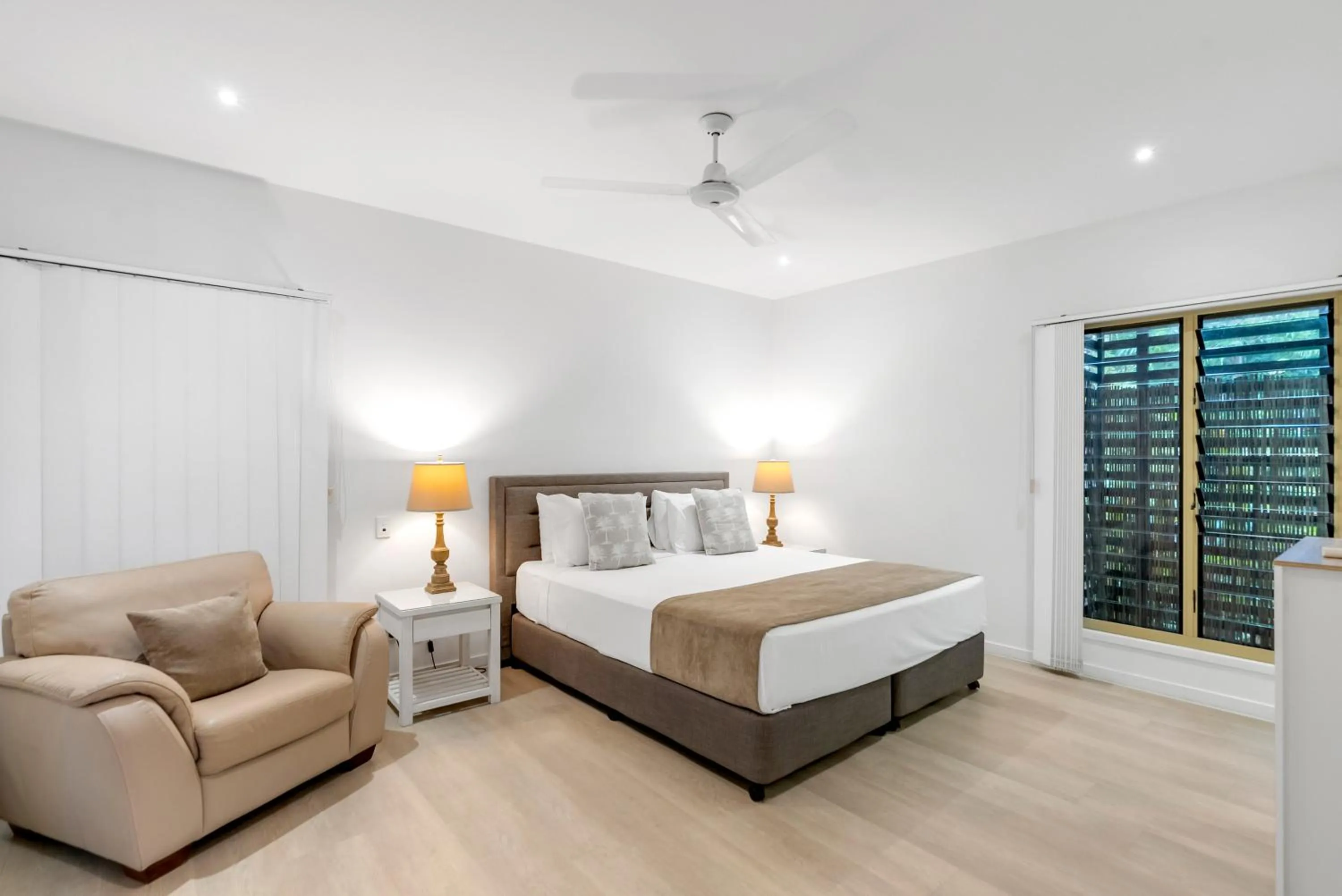 Bed in Sanctuary Palm Cove