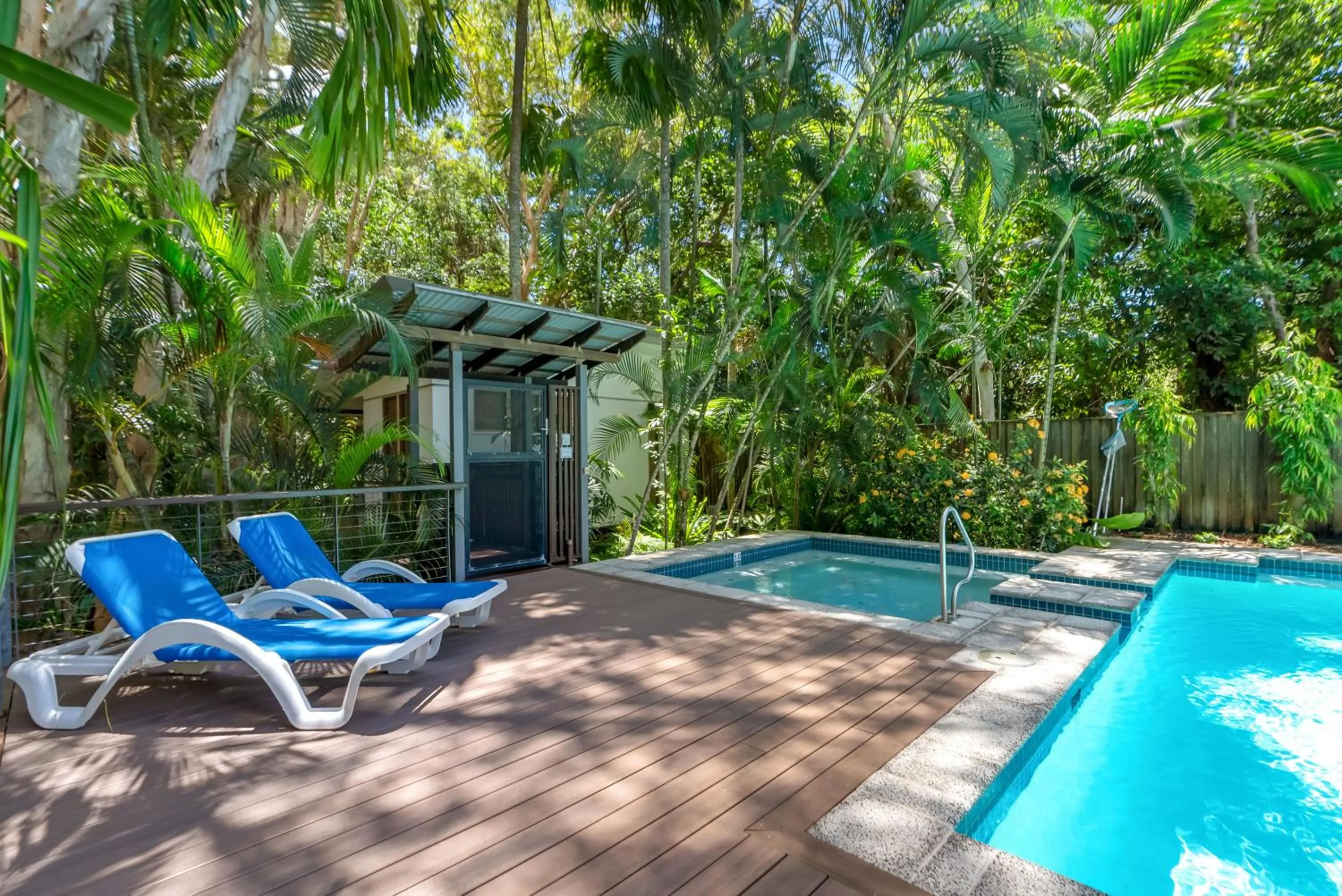 Swimming pool in Sanctuary Palm Cove