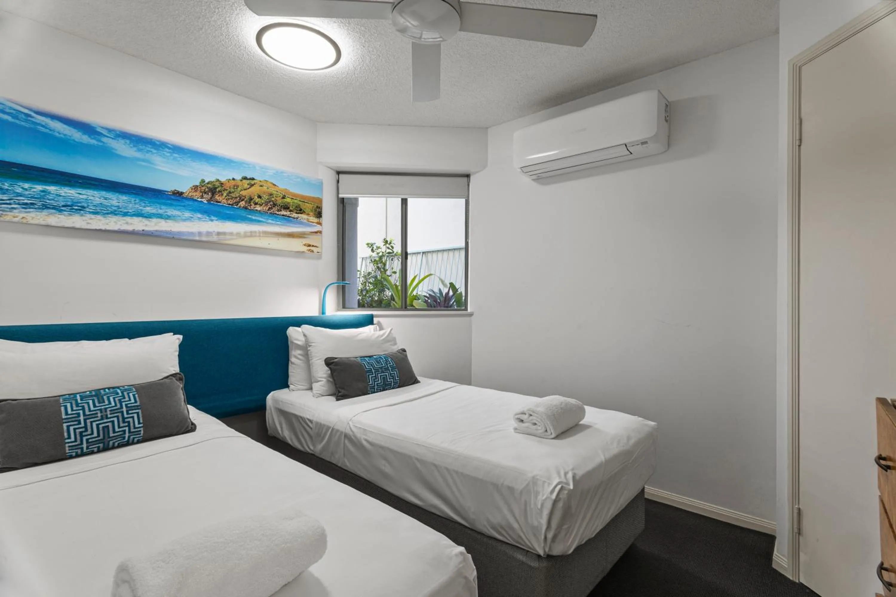 Bed in Malibu Apartments