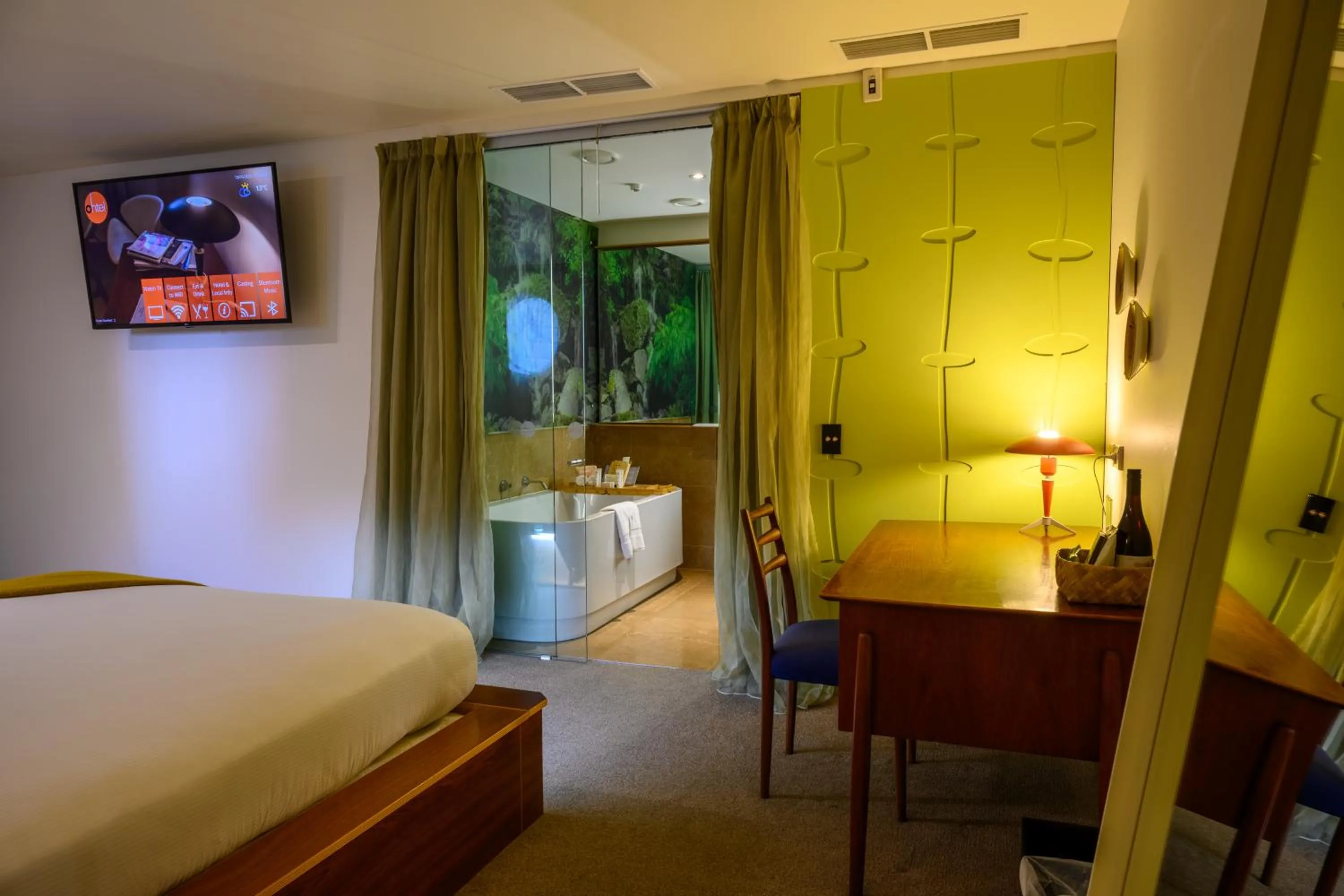 Bed in Ohtel Wellington