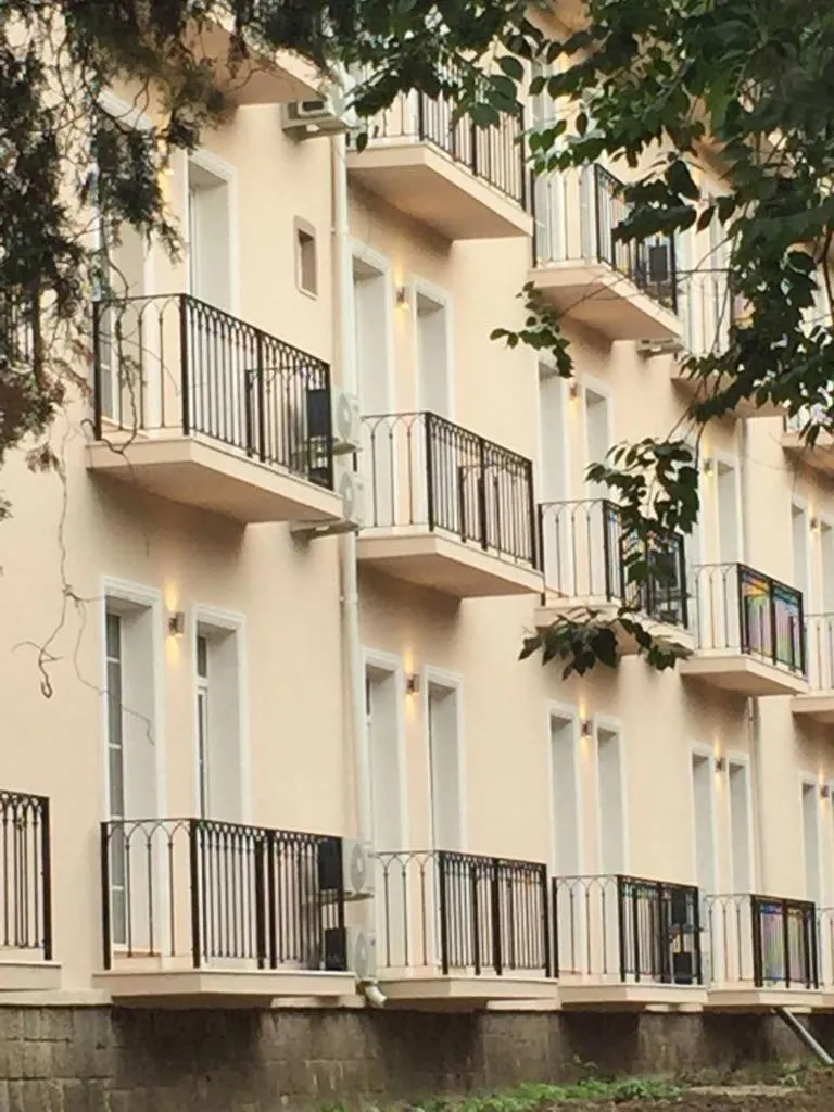 Property building in Hotel Victoria